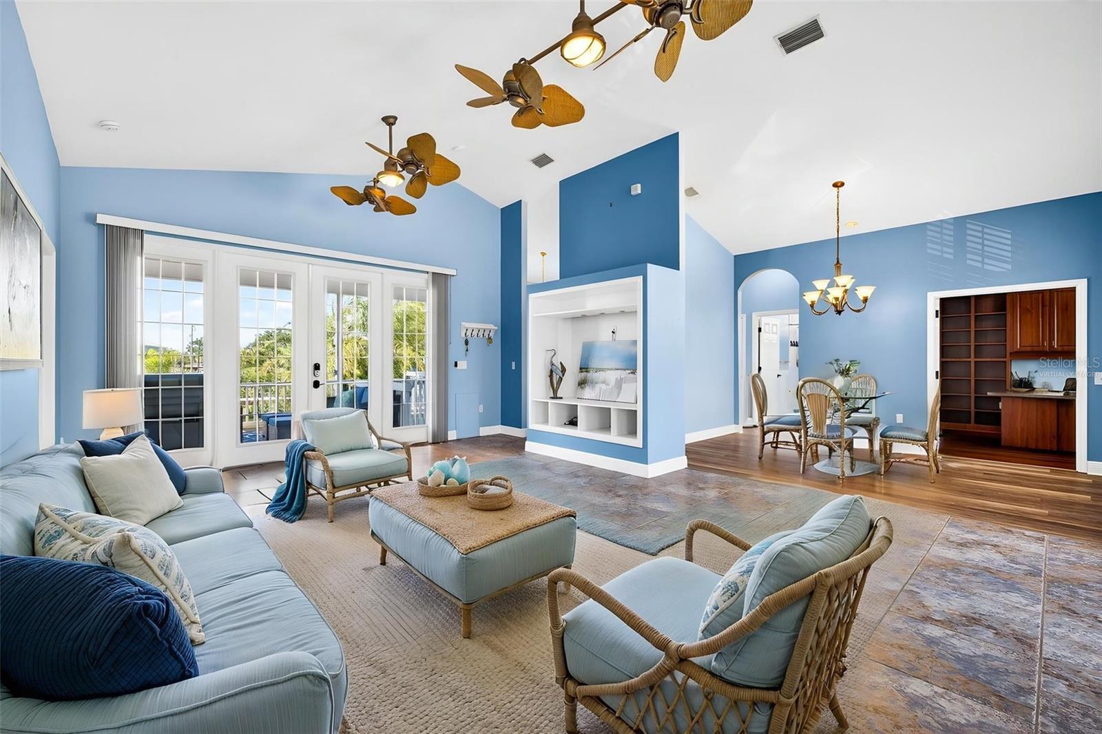 821 BLUE HERON BLVD — photo 11