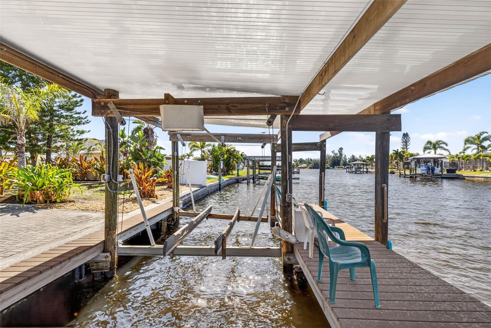 821 BLUE HERON BLVD — photo 67