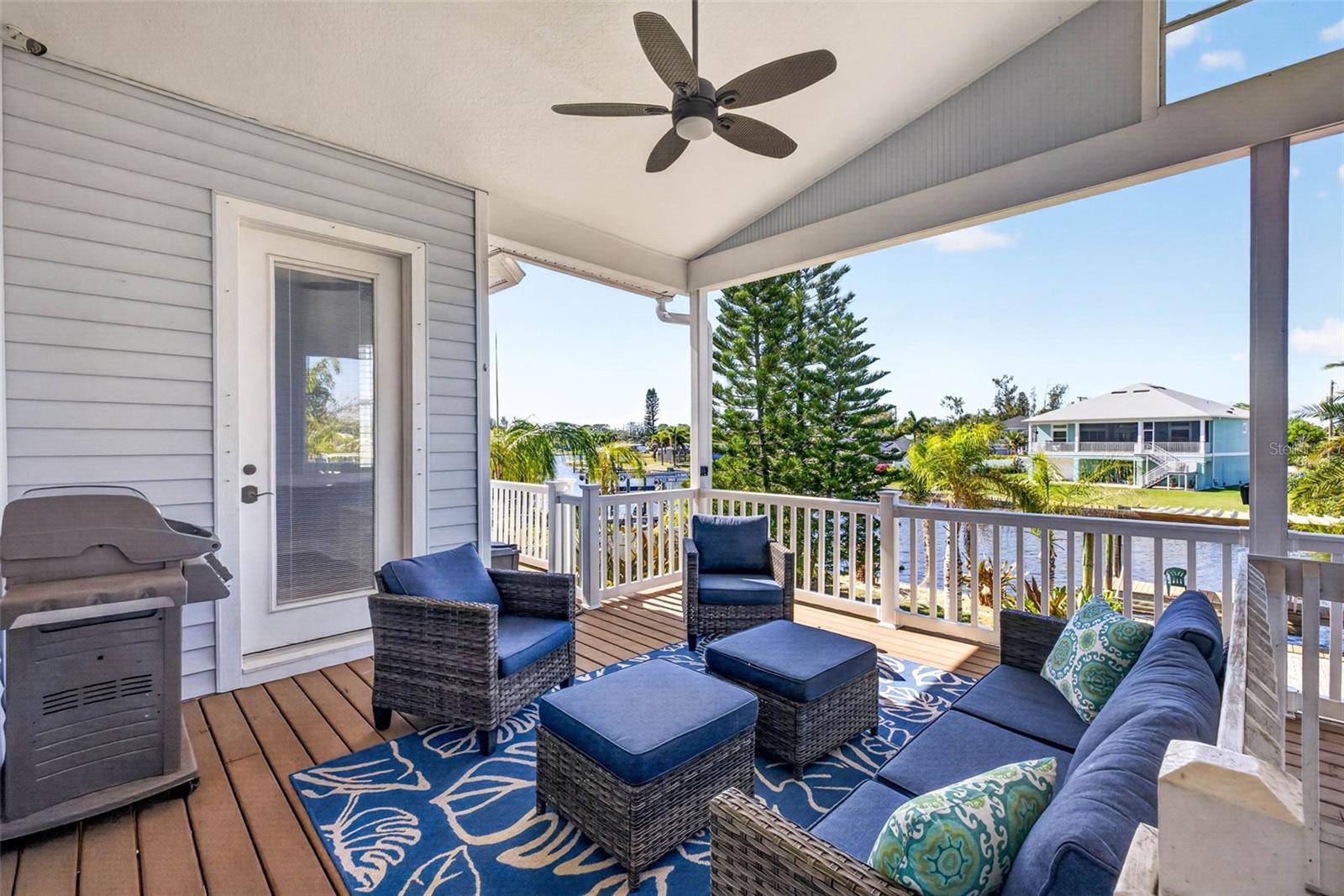 821 BLUE HERON BLVD — photo 51