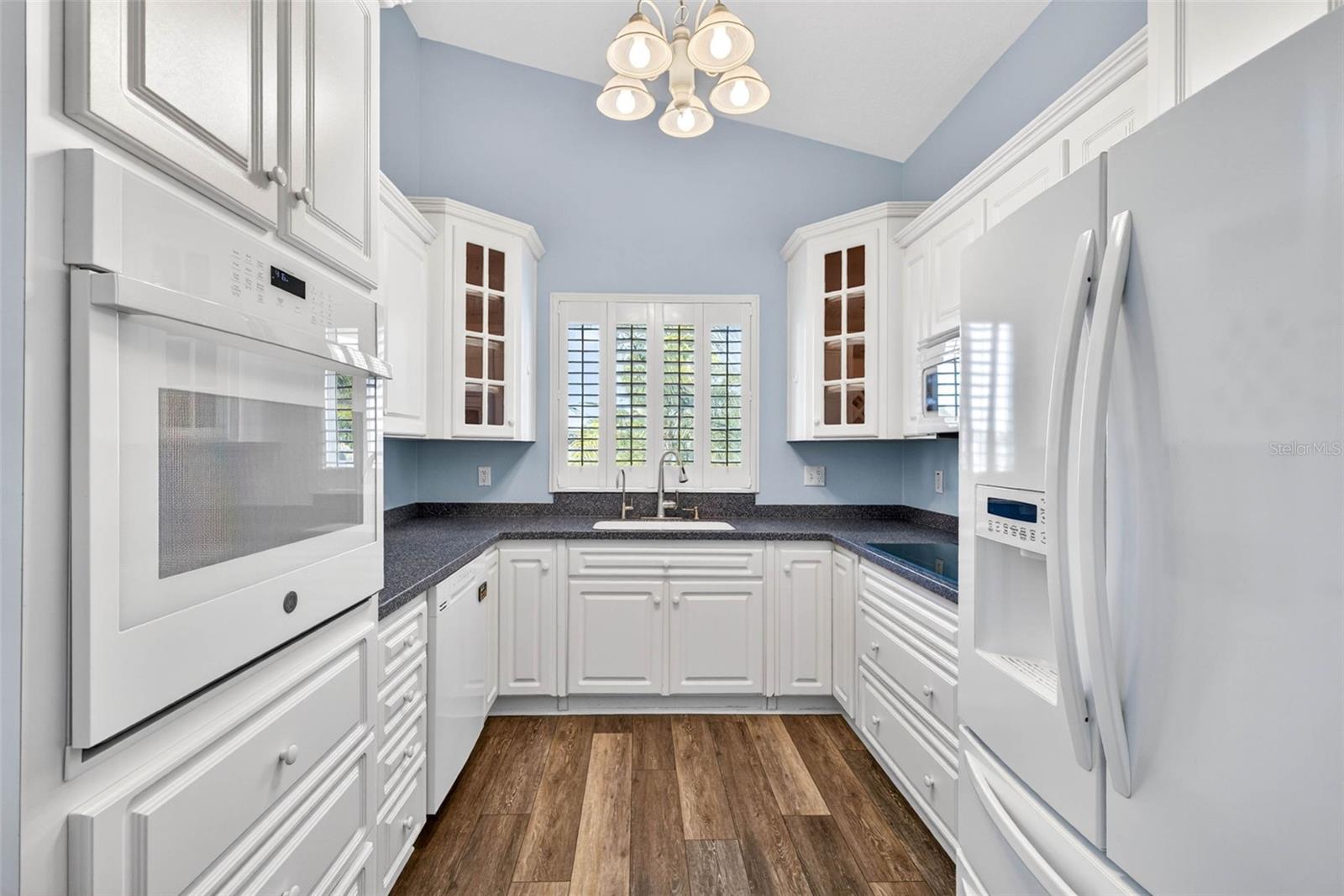 821 BLUE HERON BLVD — photo 18