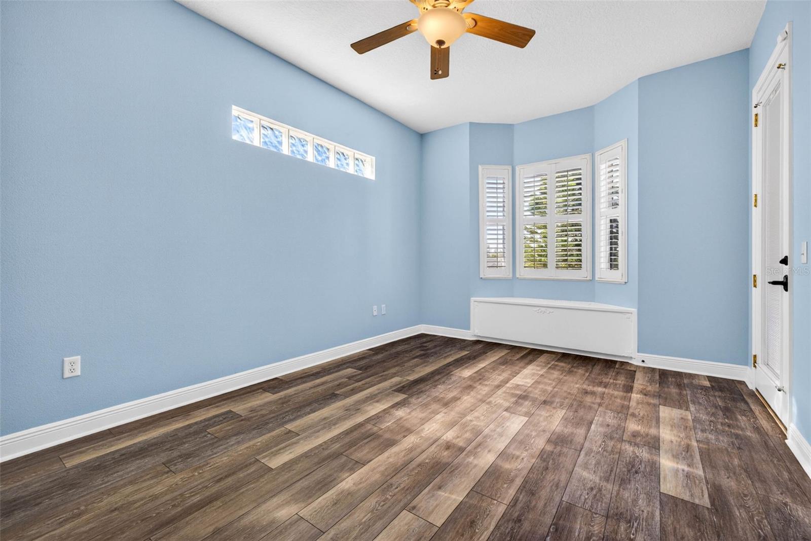 821 BLUE HERON BLVD — photo 35