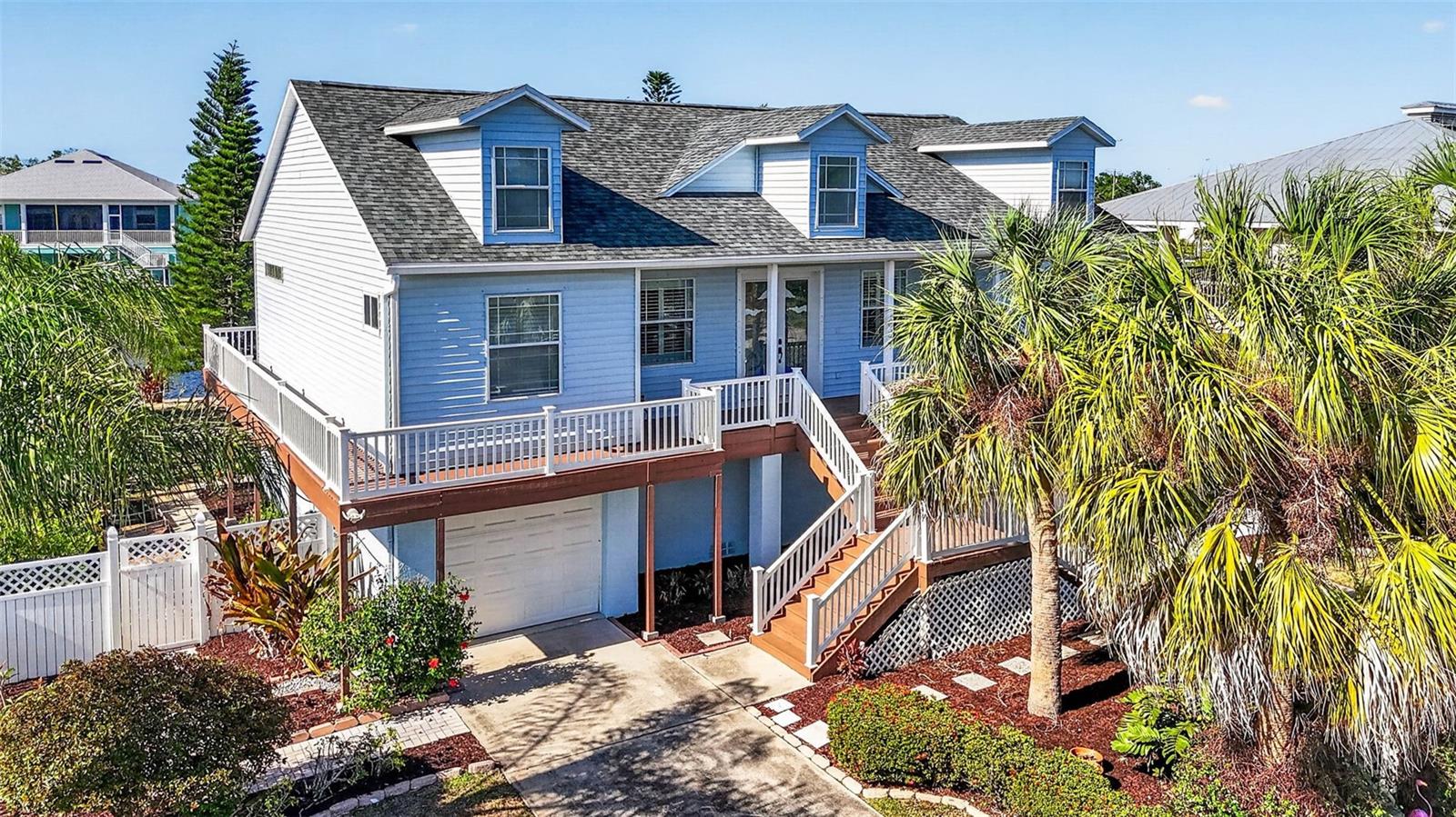 821 BLUE HERON BLVD — photo 77