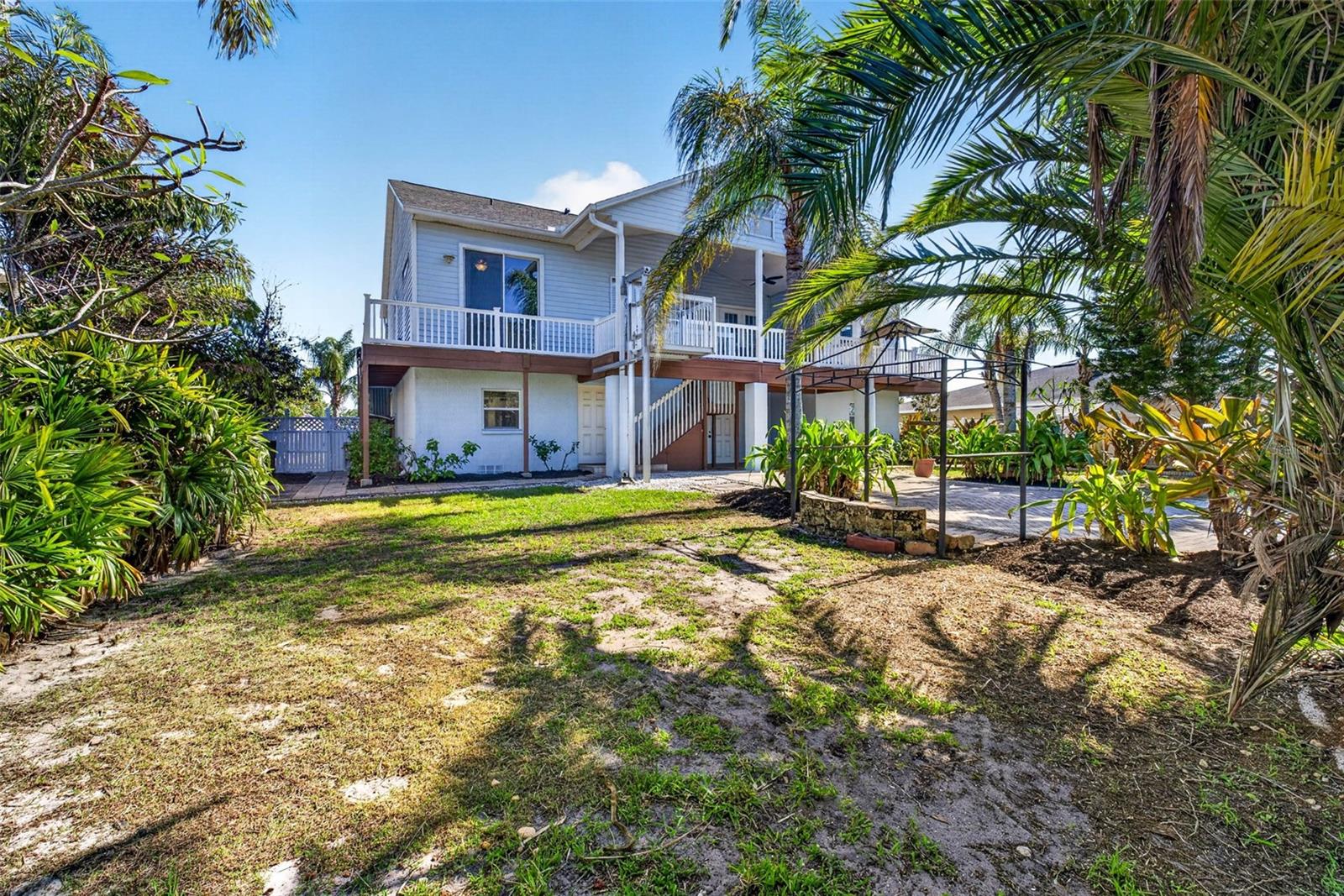 821 BLUE HERON BLVD — photo 76