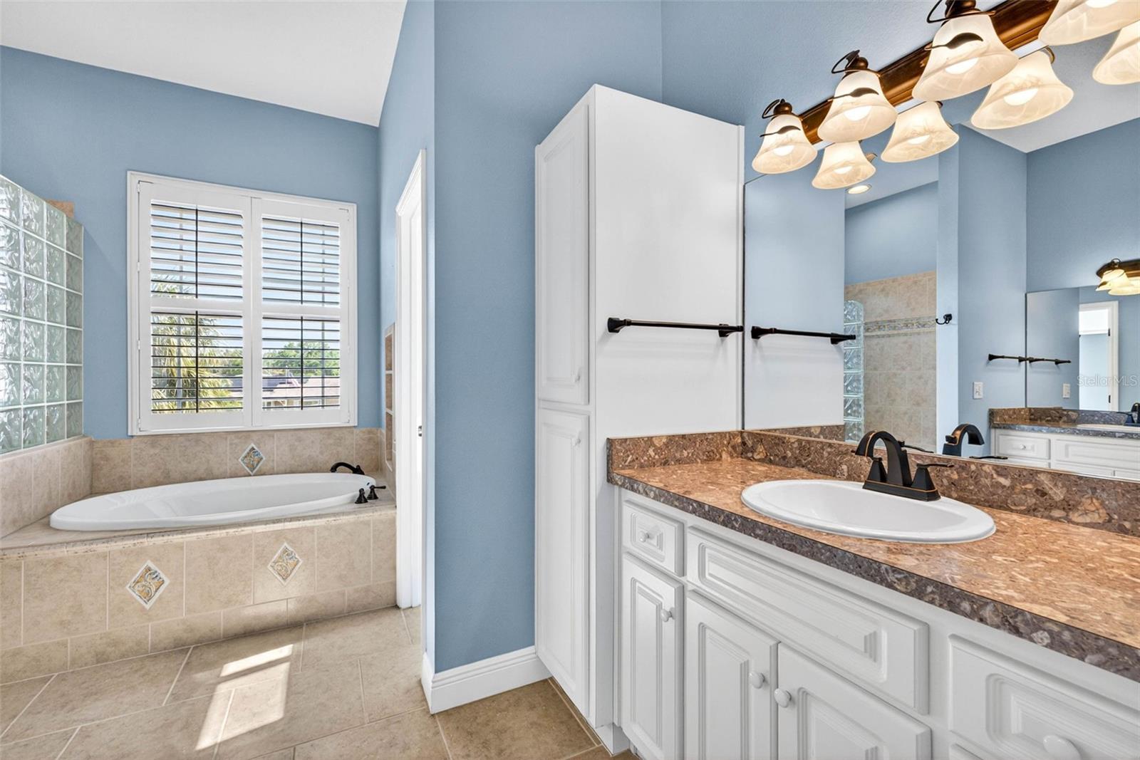 821 BLUE HERON BLVD — photo 43