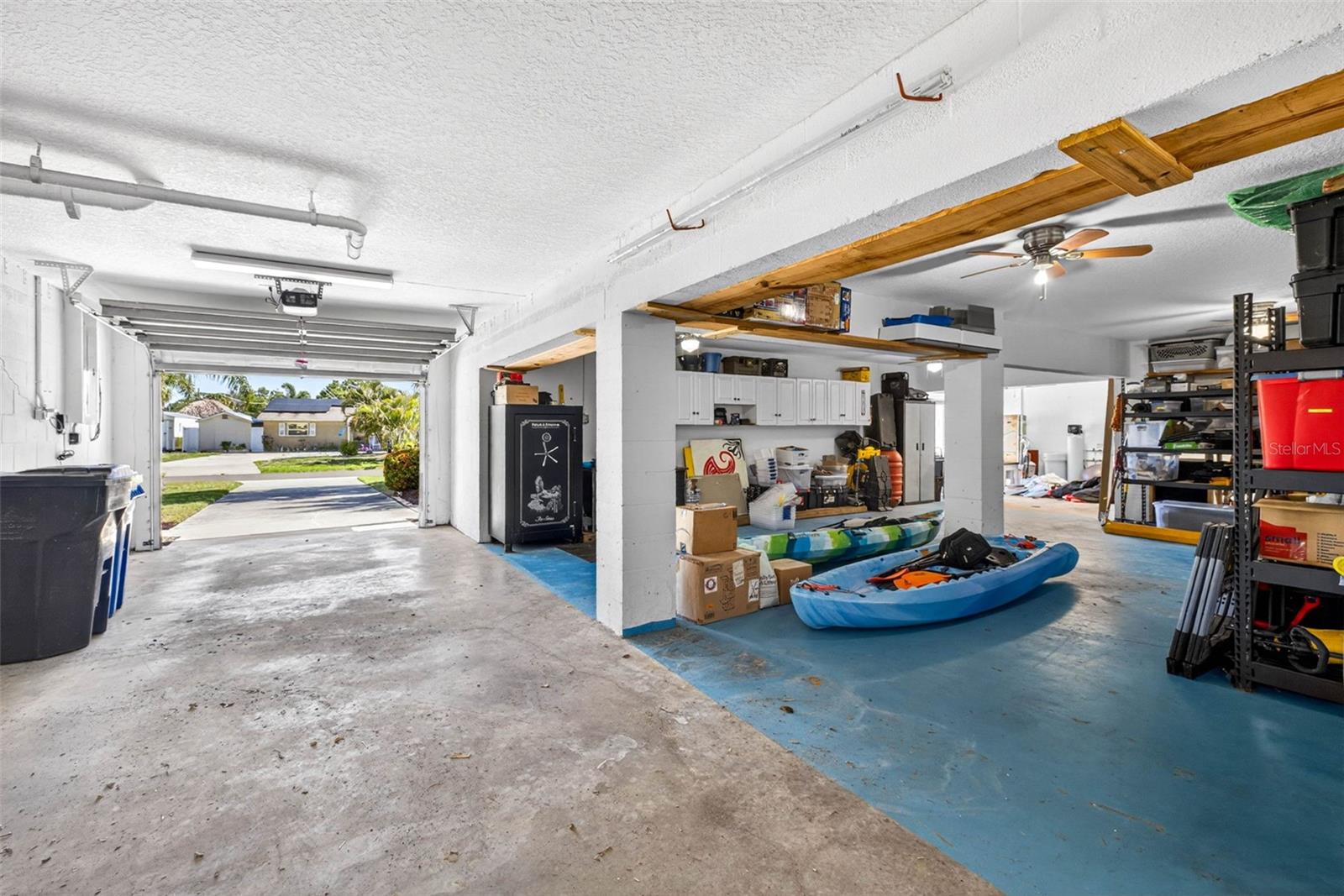 821 BLUE HERON BLVD — photo 55