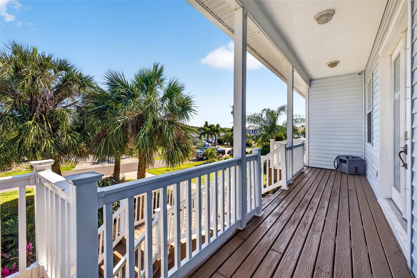 821 BLUE HERON BLVD — photo 7