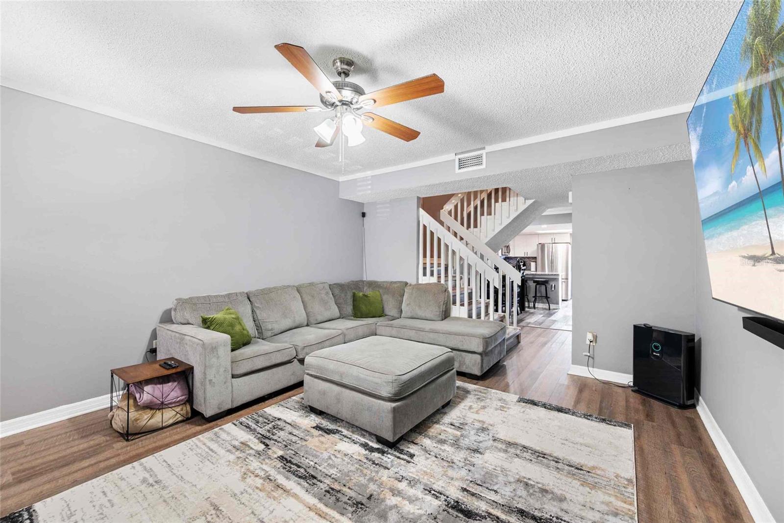 3350 FOX HUNT DR — photo 2
