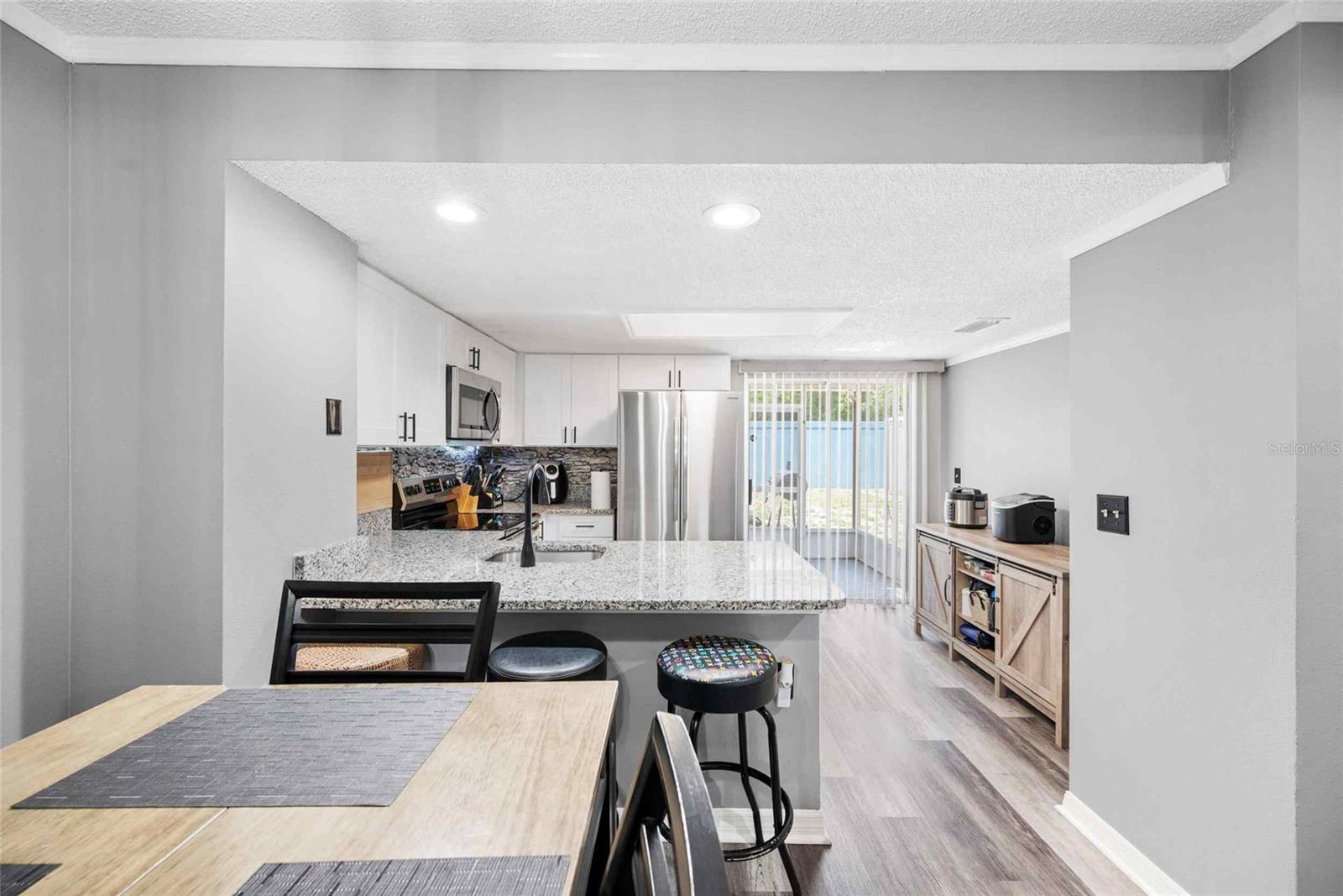 3350 FOX HUNT DR — photo 3