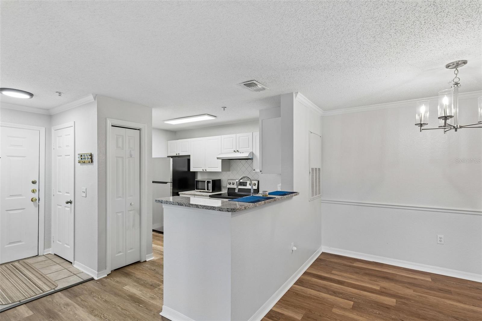 18001 RICHMOND PLACE DR #1030 — photo 7