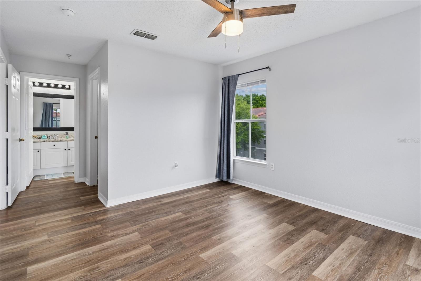 18001 RICHMOND PLACE DR #1030 — photo 15