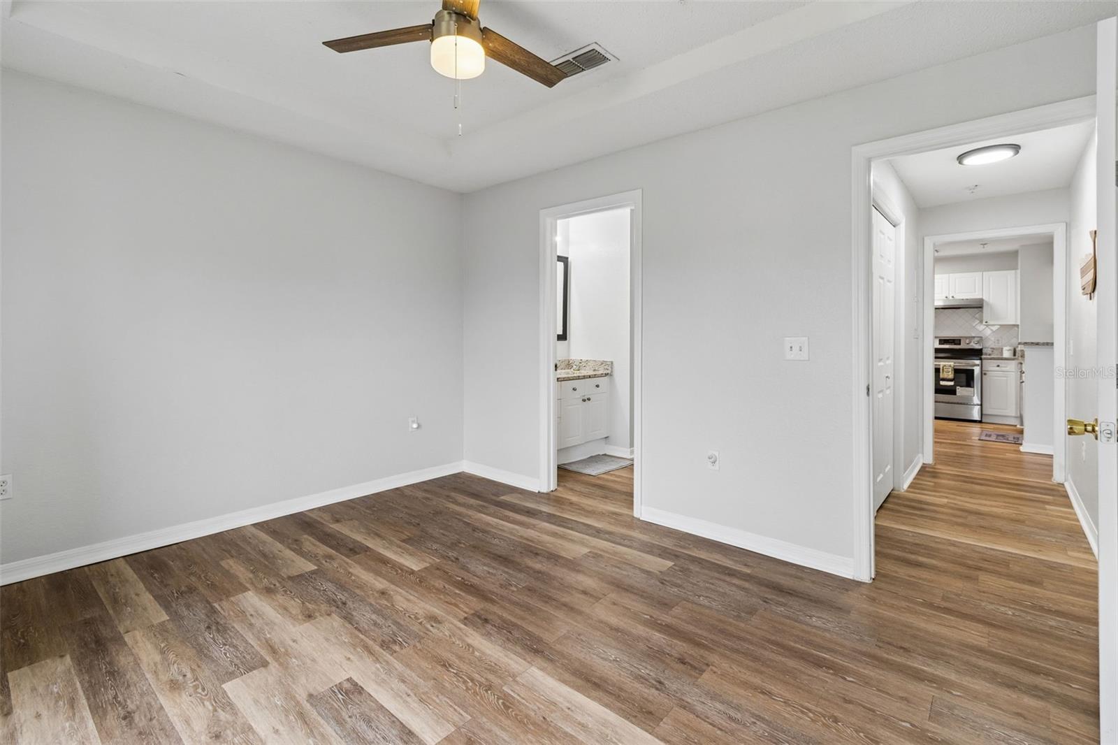 18001 RICHMOND PLACE DR #1030 — photo 23
