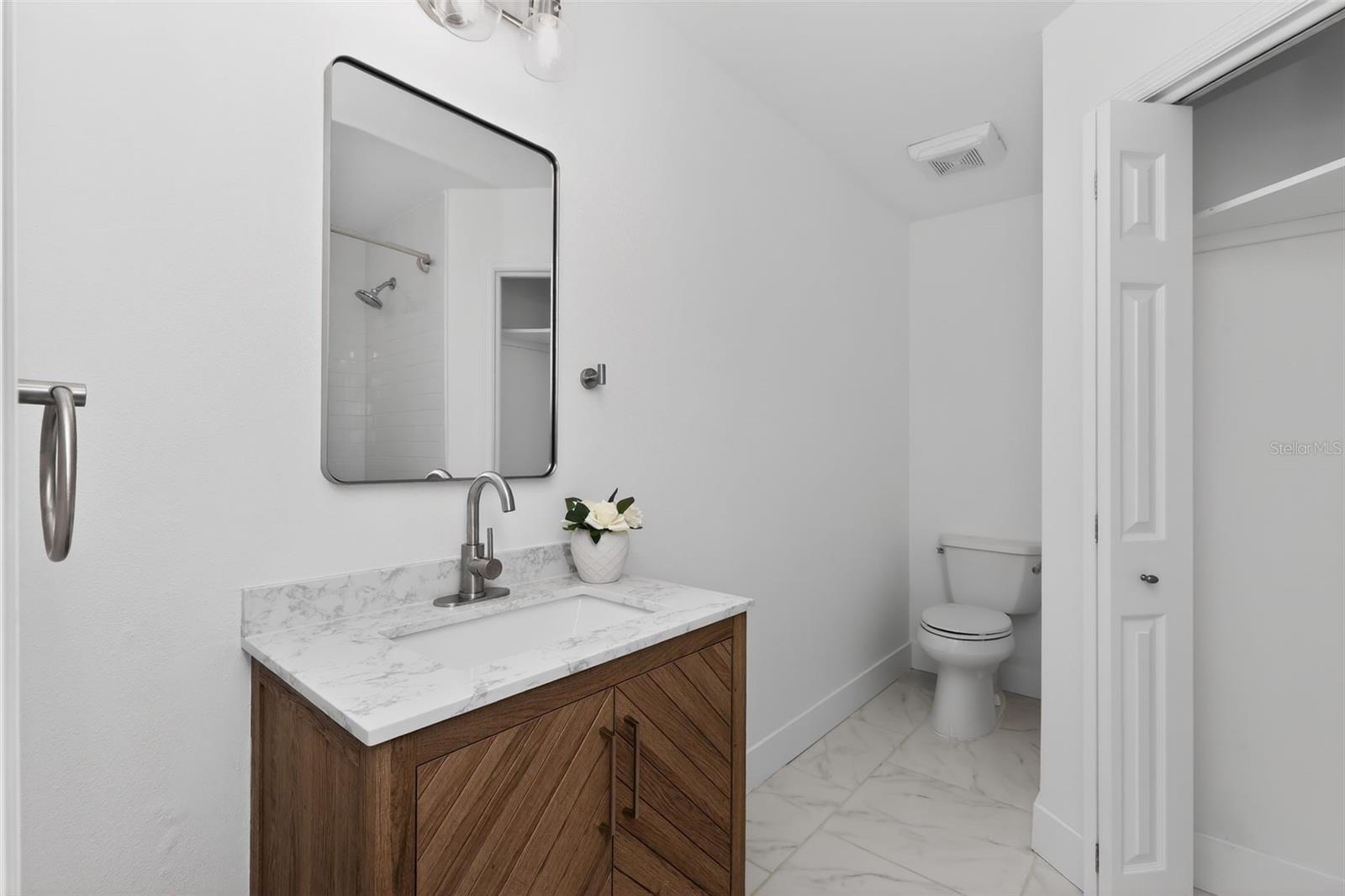8317 BOXWOOD DR — photo 20