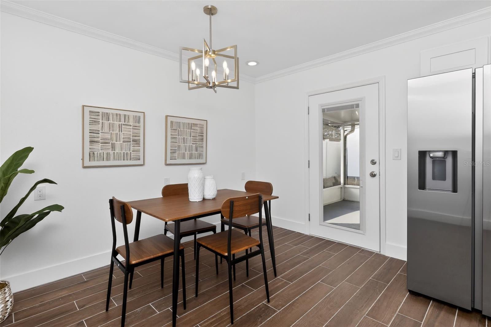 8317 BOXWOOD DR — photo 19