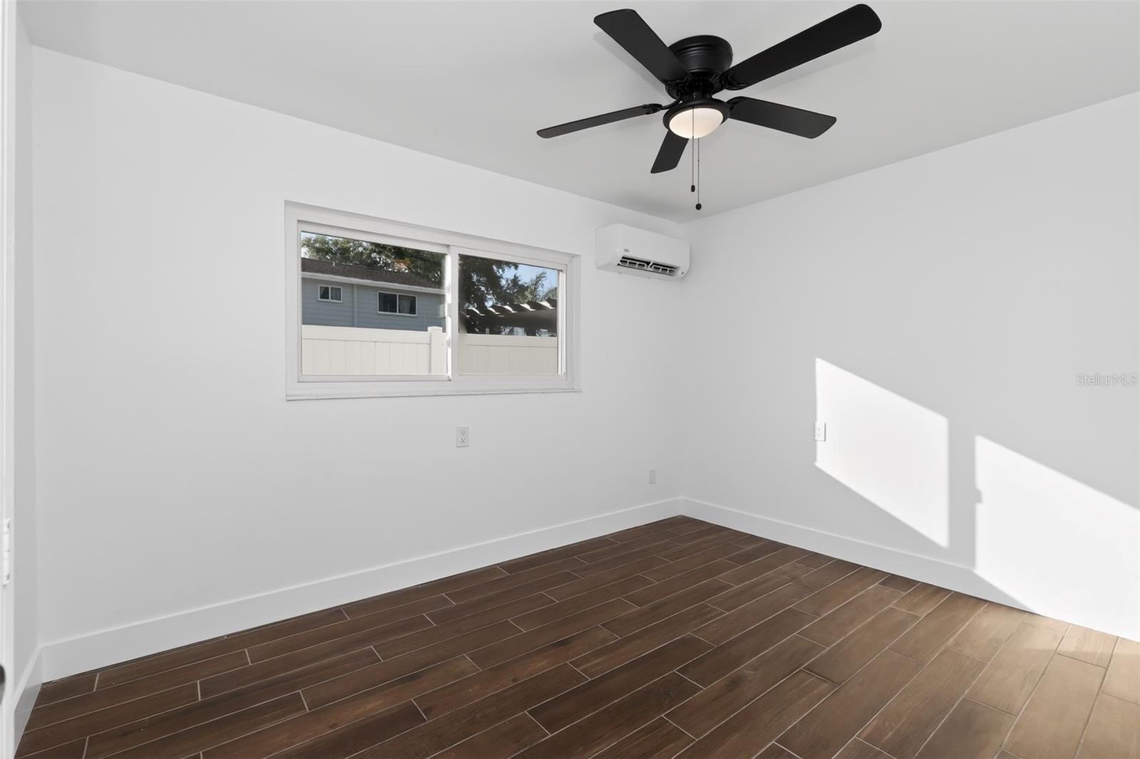 8317 BOXWOOD DR — photo 22