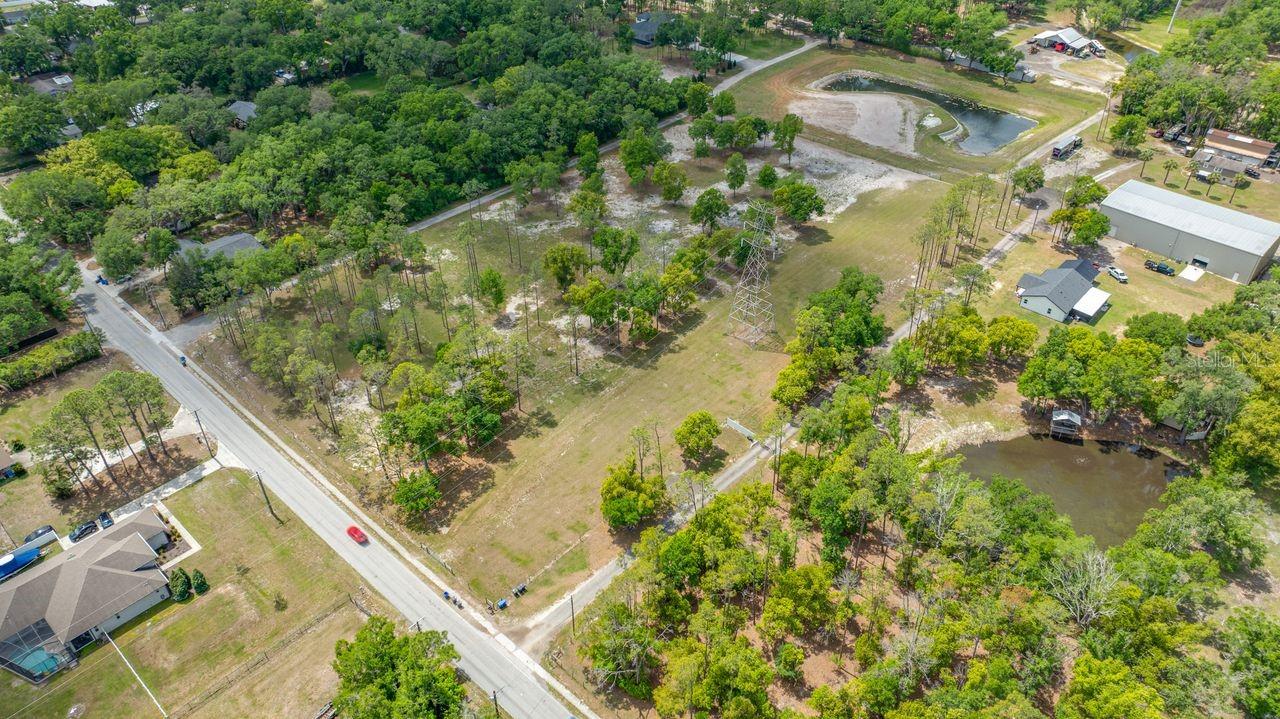 00 HANNA RD — photo 15