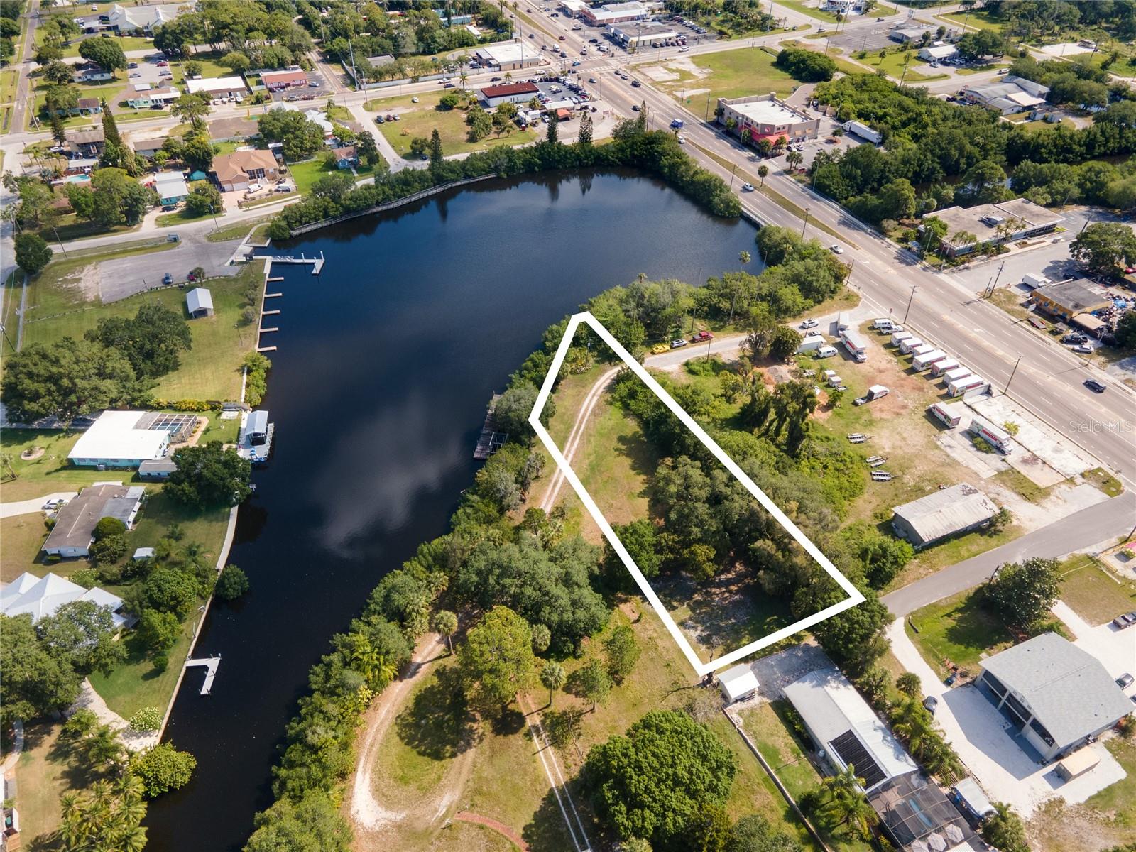 102 DICKMAN DR SW — photo 28