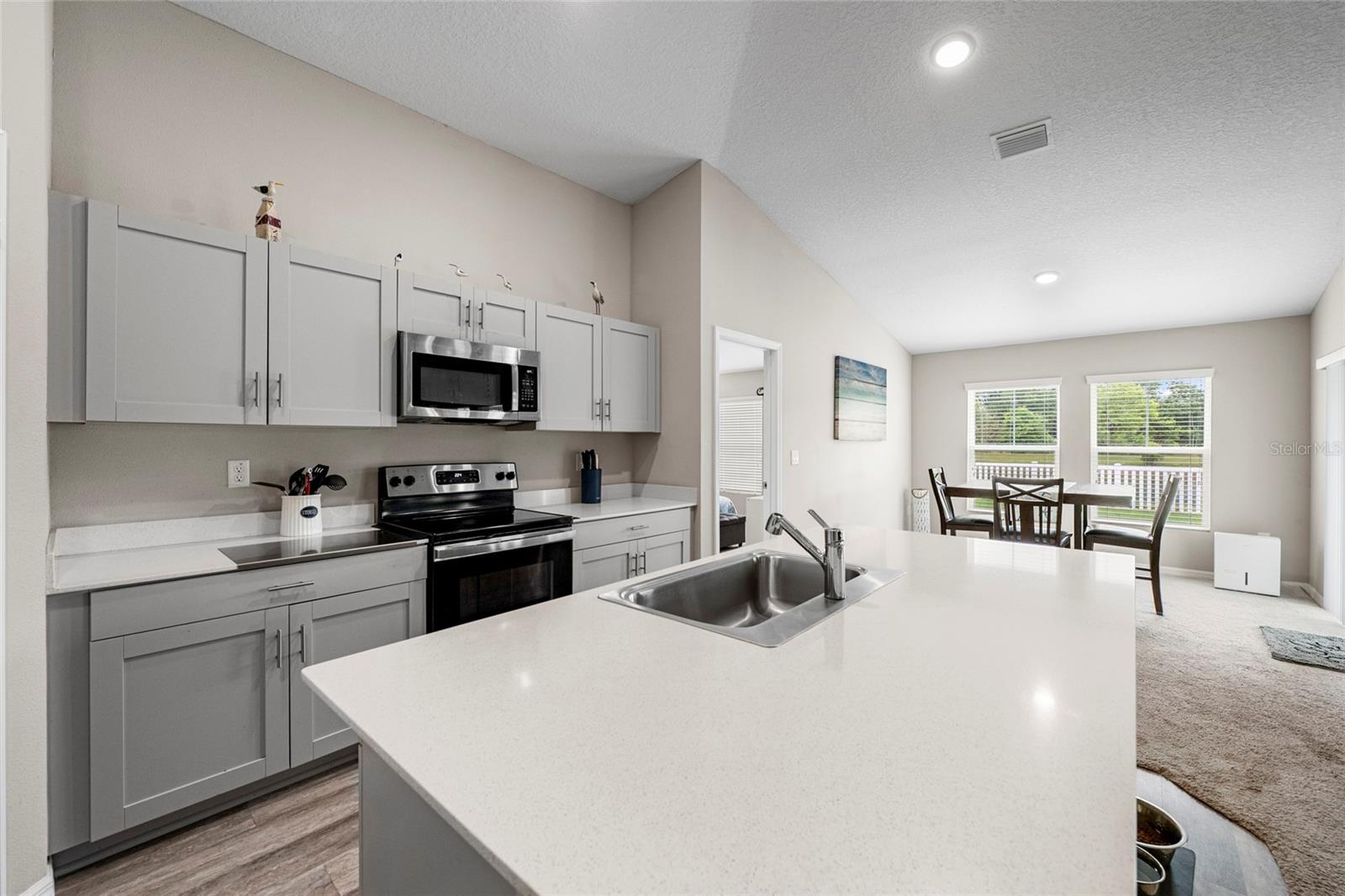 12690 TANNENCREST DR — photo 8