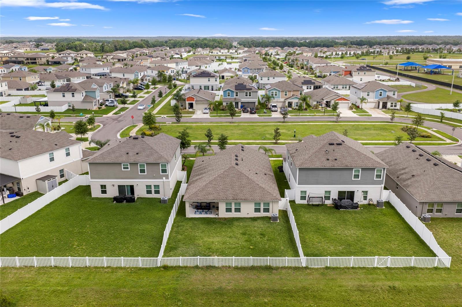 12690 TANNENCREST DR — photo 33