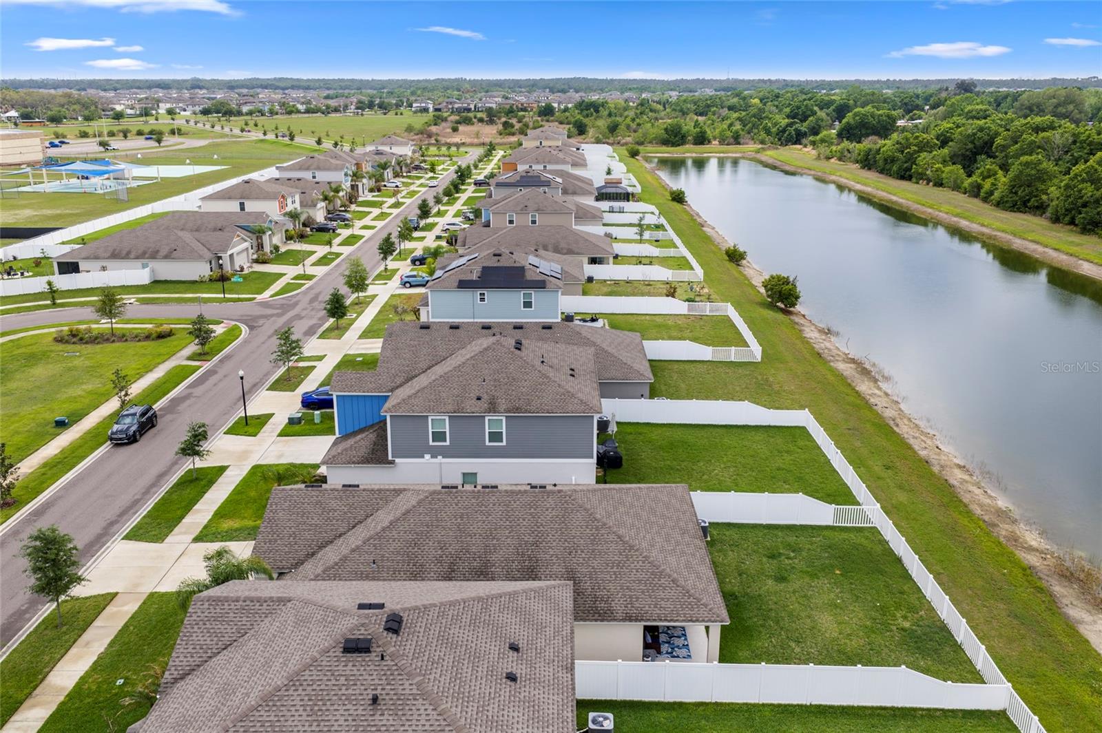 12690 TANNENCREST DR — photo 39