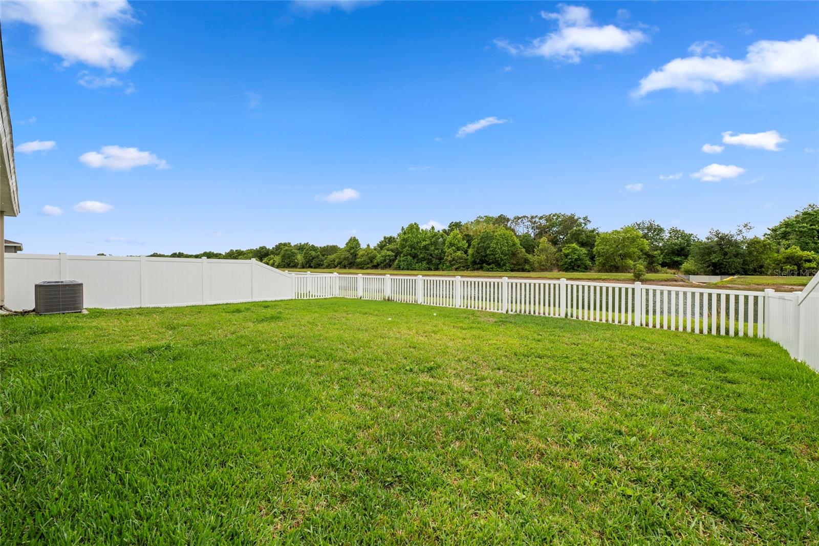 12690 TANNENCREST DR — photo 29