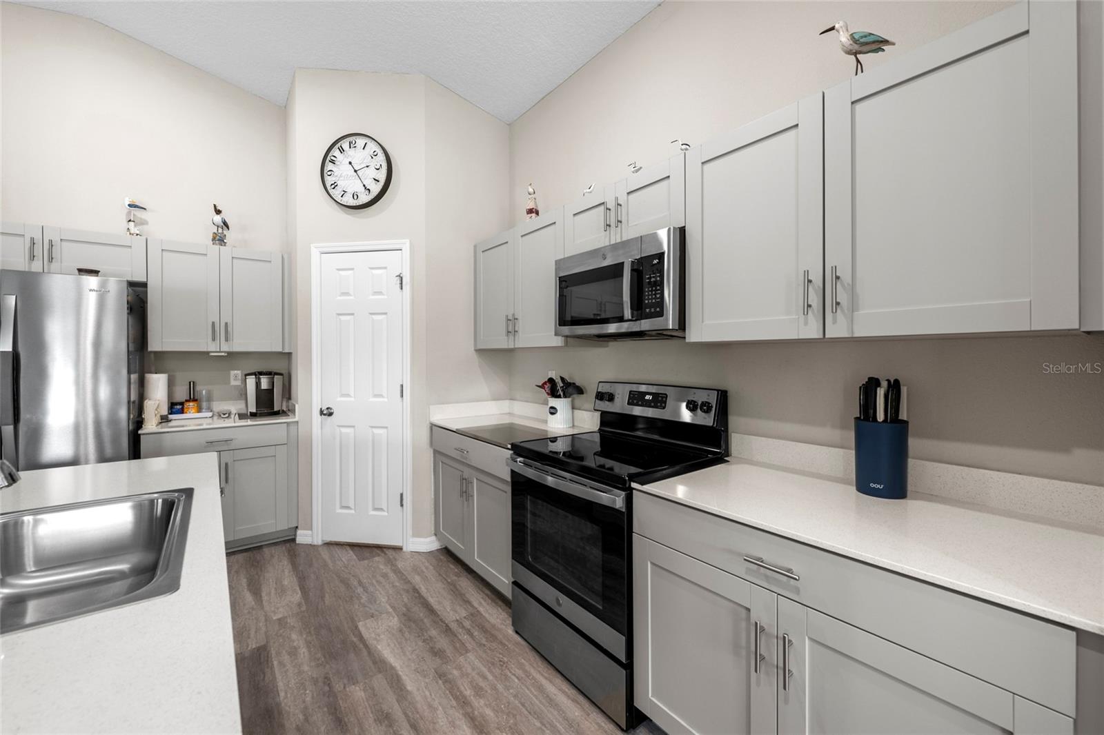 12690 TANNENCREST DR — photo 6