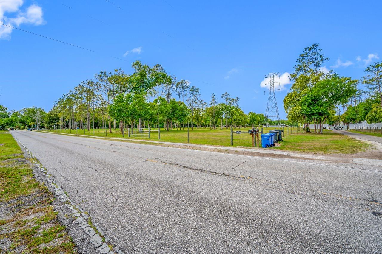 0 HANNA RD — photo 34