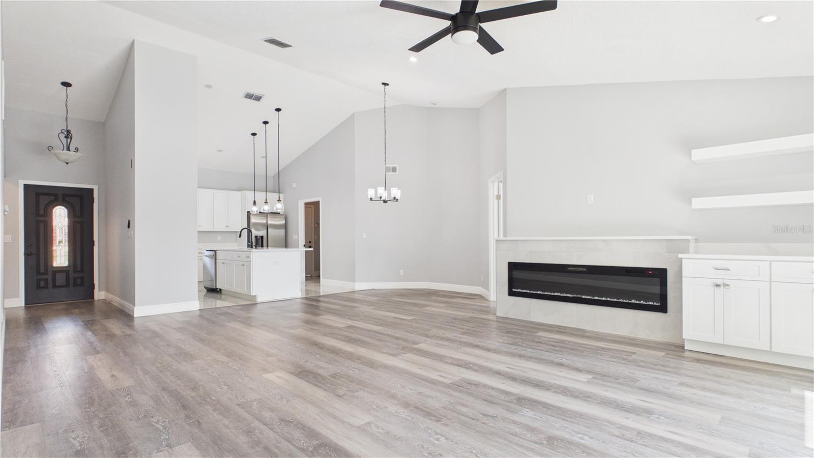 8609 BOYSENBERRY DR — photo 10