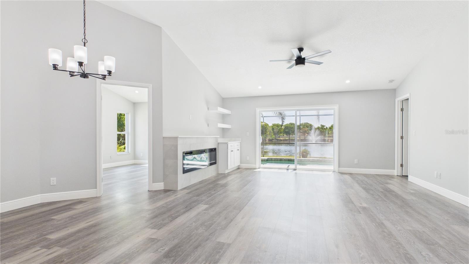 8609 BOYSENBERRY DR — photo 13