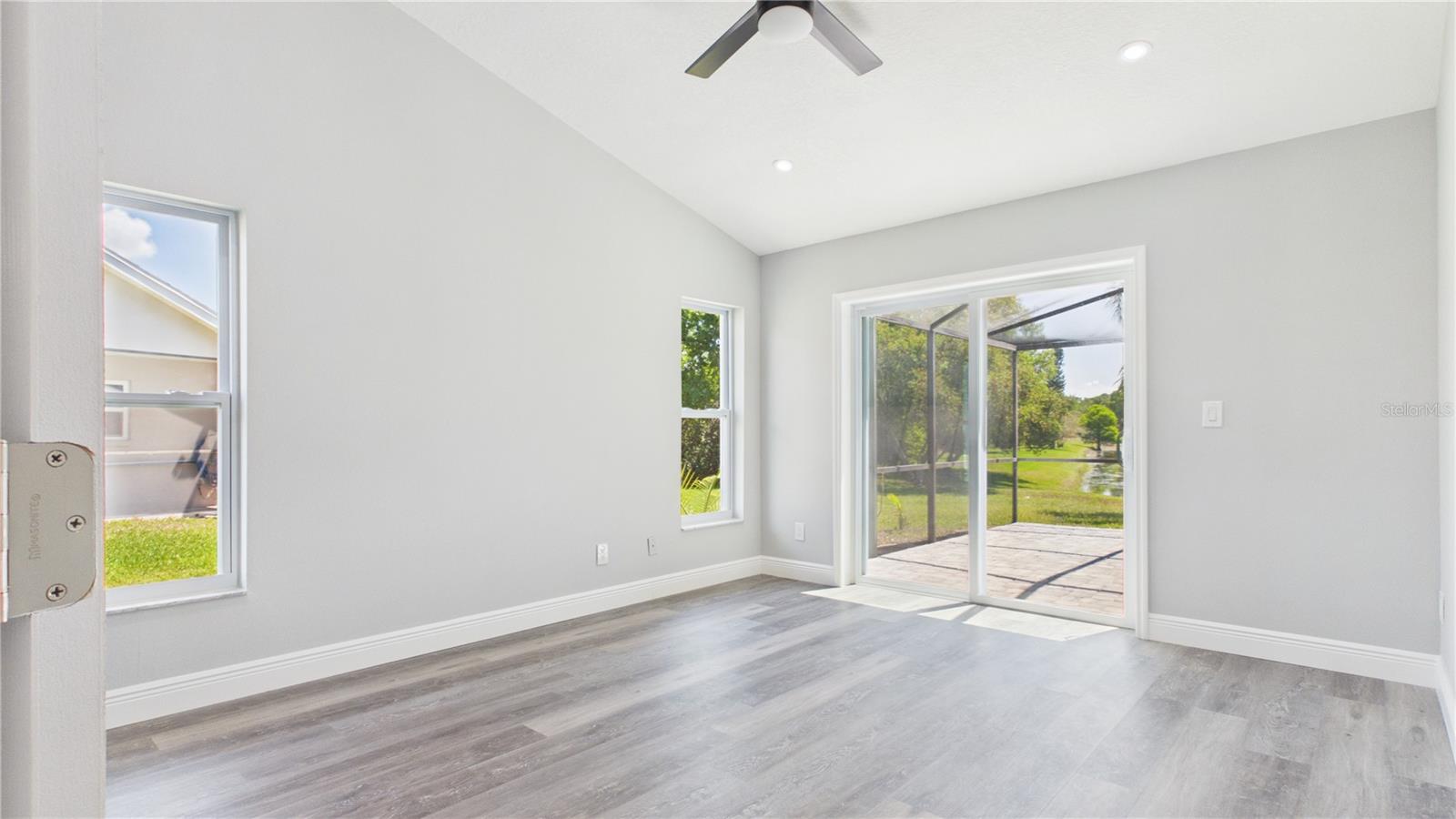 8609 BOYSENBERRY DR — photo 23