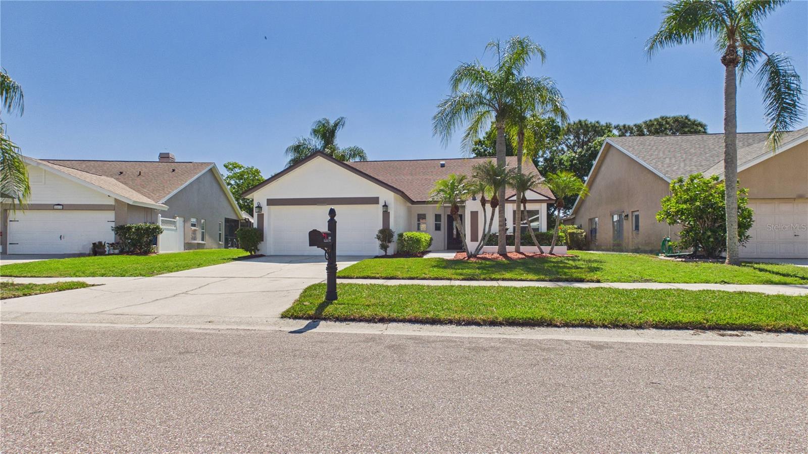 8609 BOYSENBERRY DR — photo 5