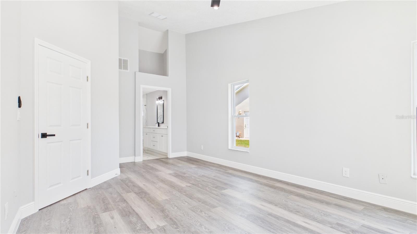 8609 BOYSENBERRY DR — photo 24