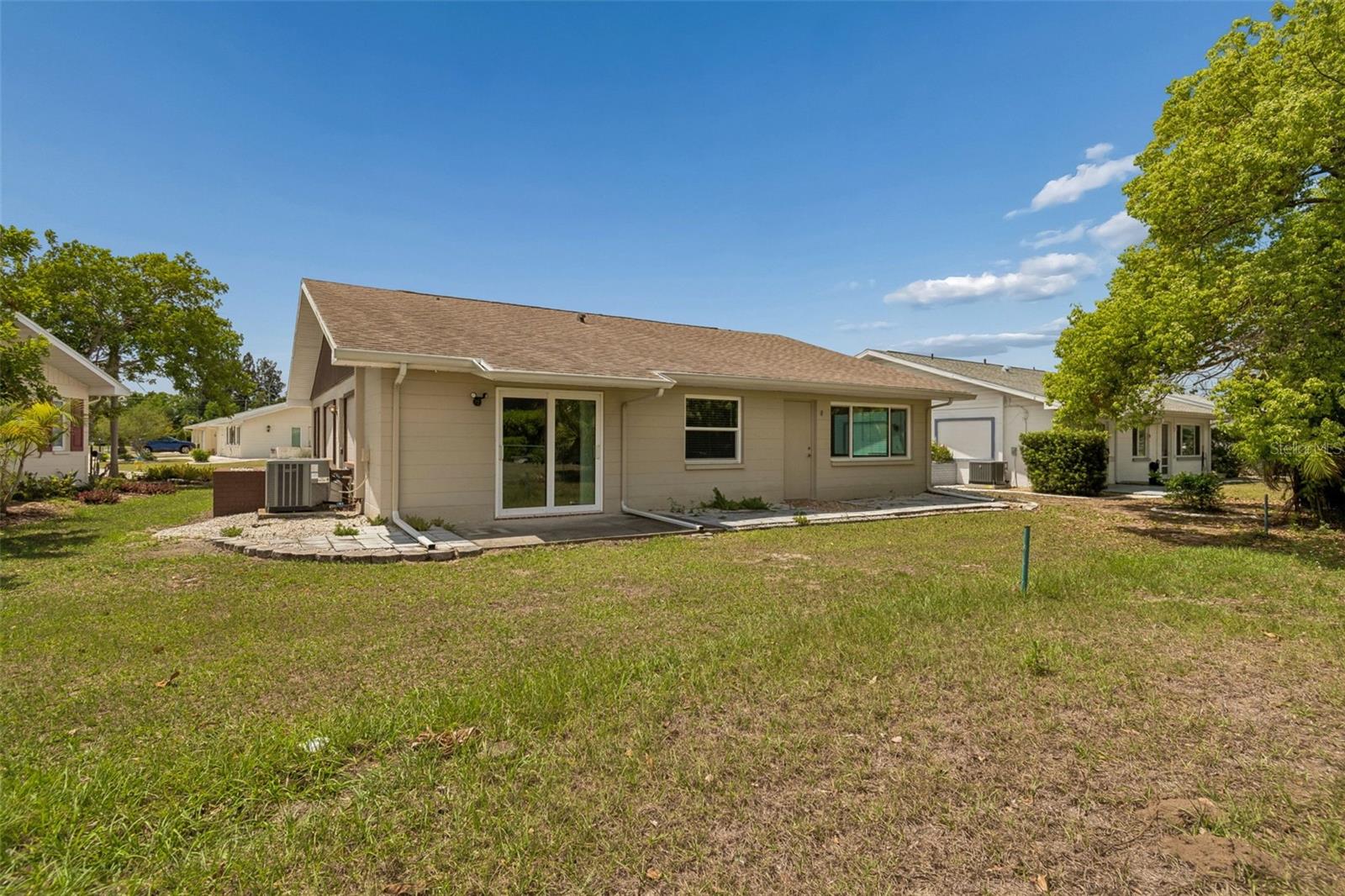 209 GENET CT — photo 29
