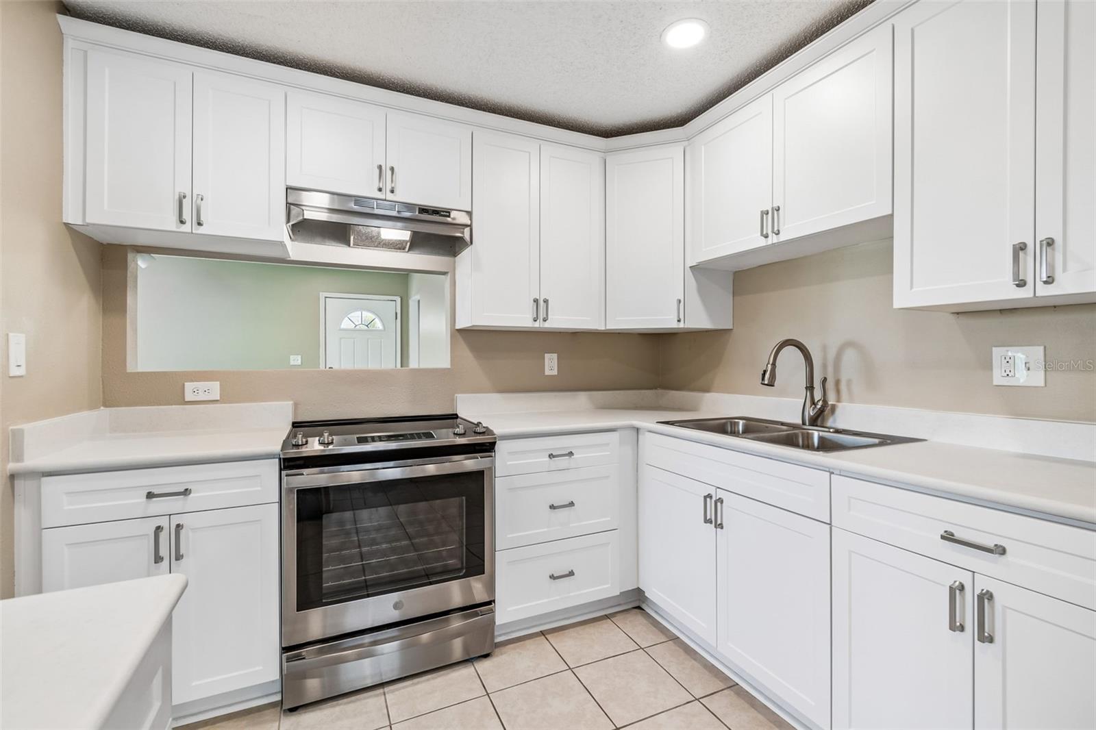 209 GENET CT — photo 11