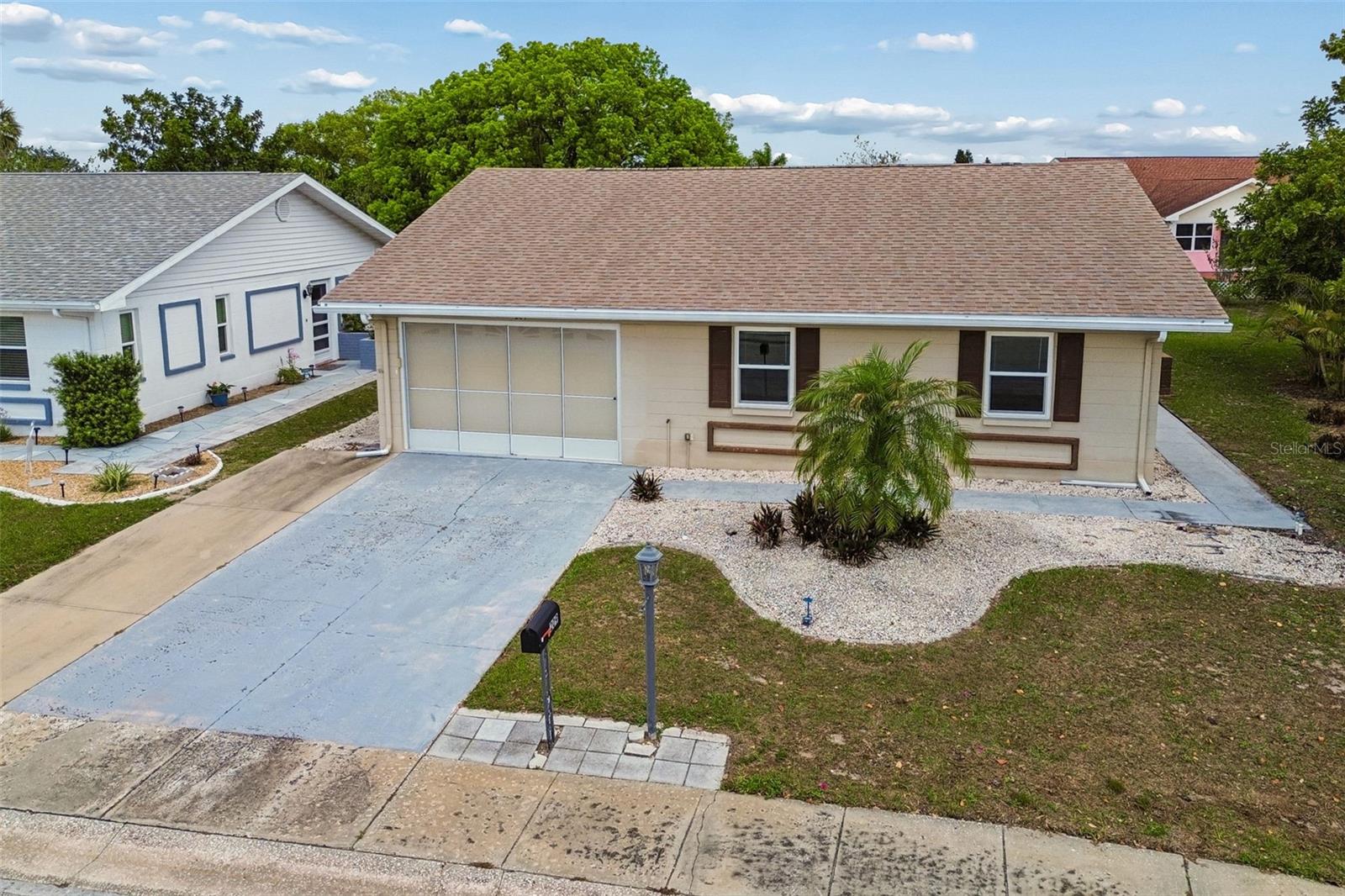 209 GENET CT — photo 26