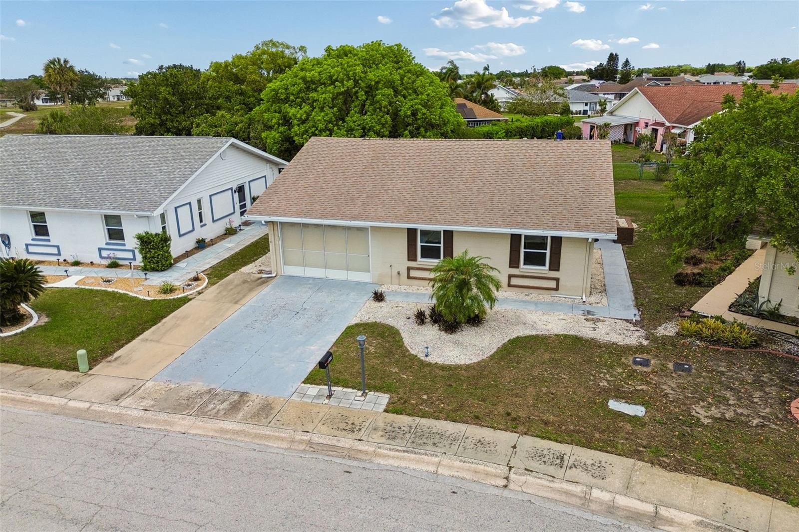 209 GENET CT — photo 30