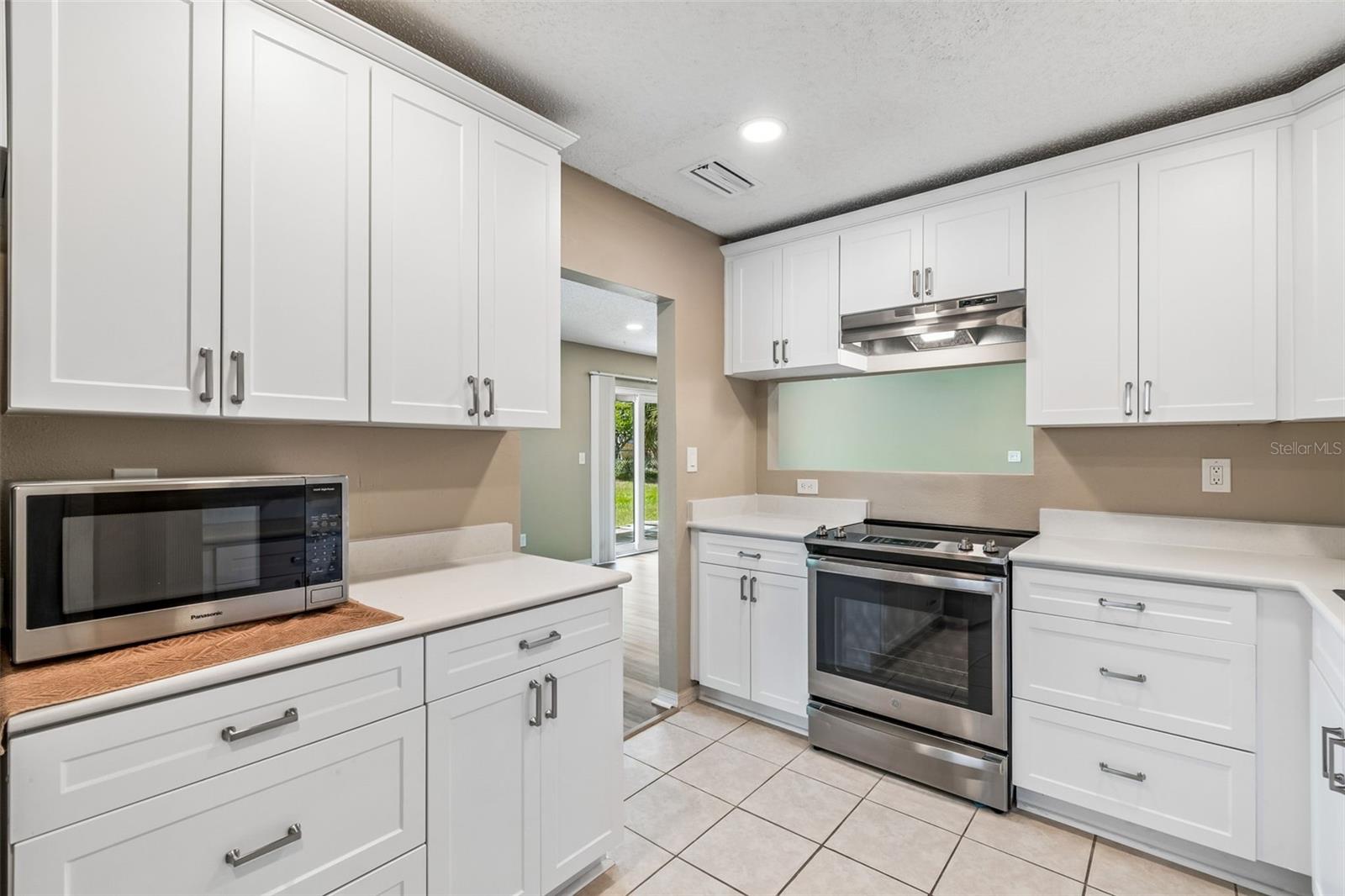 209 GENET CT — photo 12