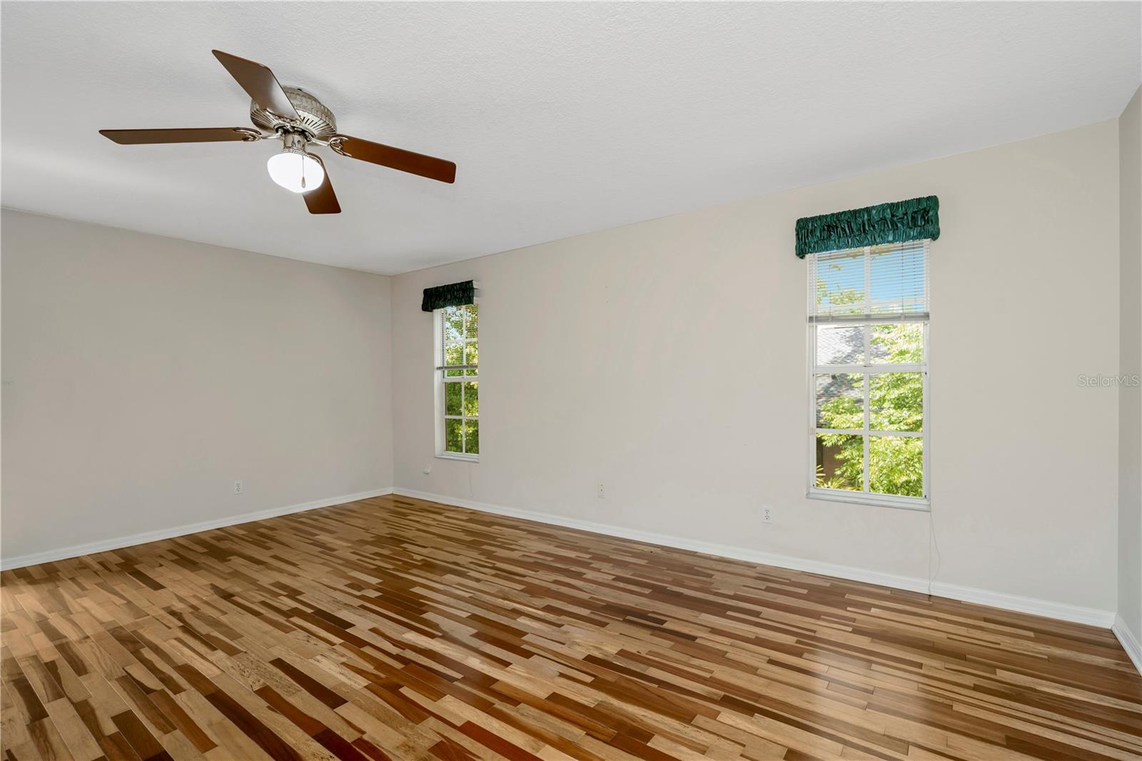 785 DUQUE RD — photo 24