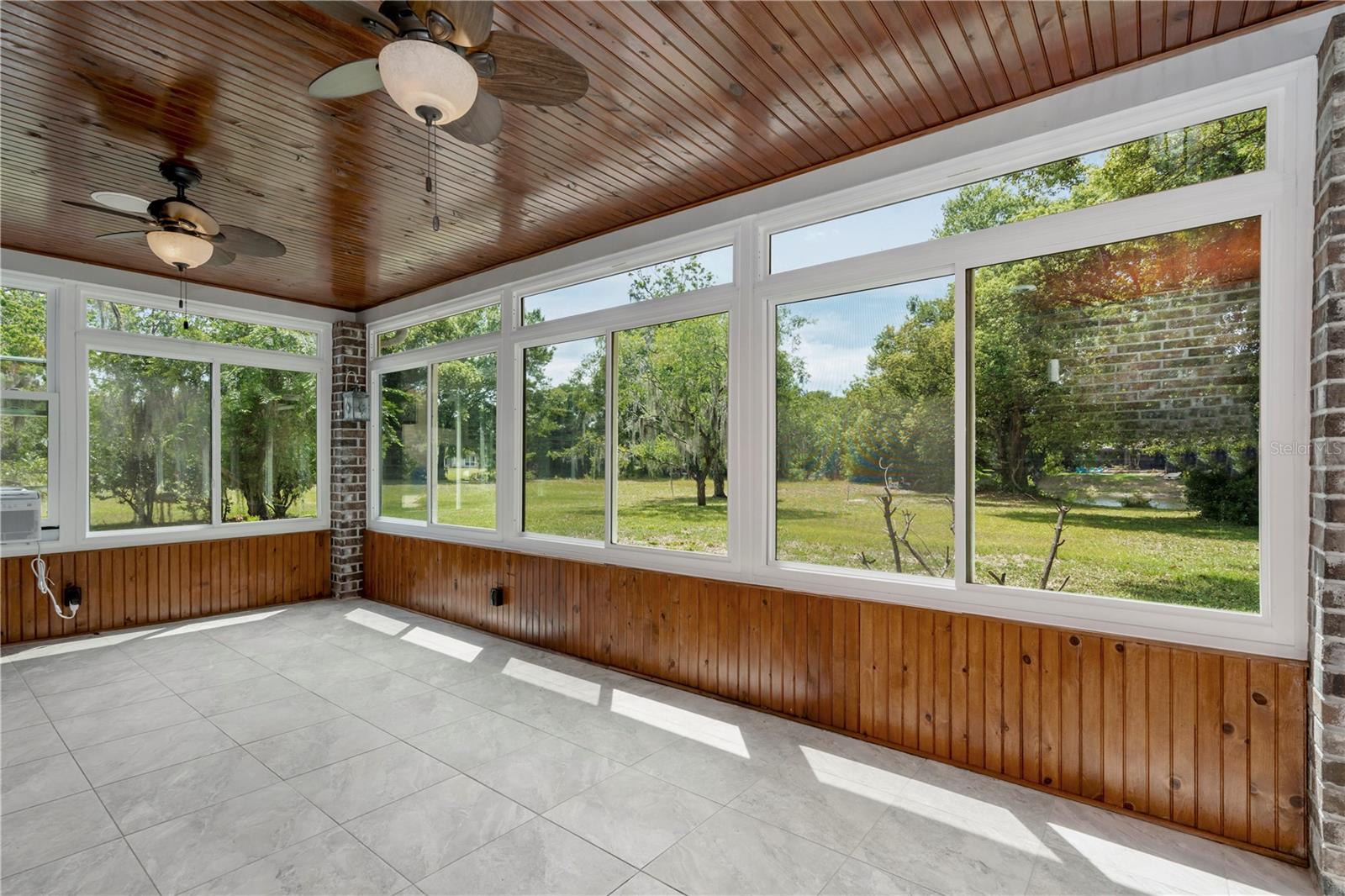785 DUQUE RD — photo 17