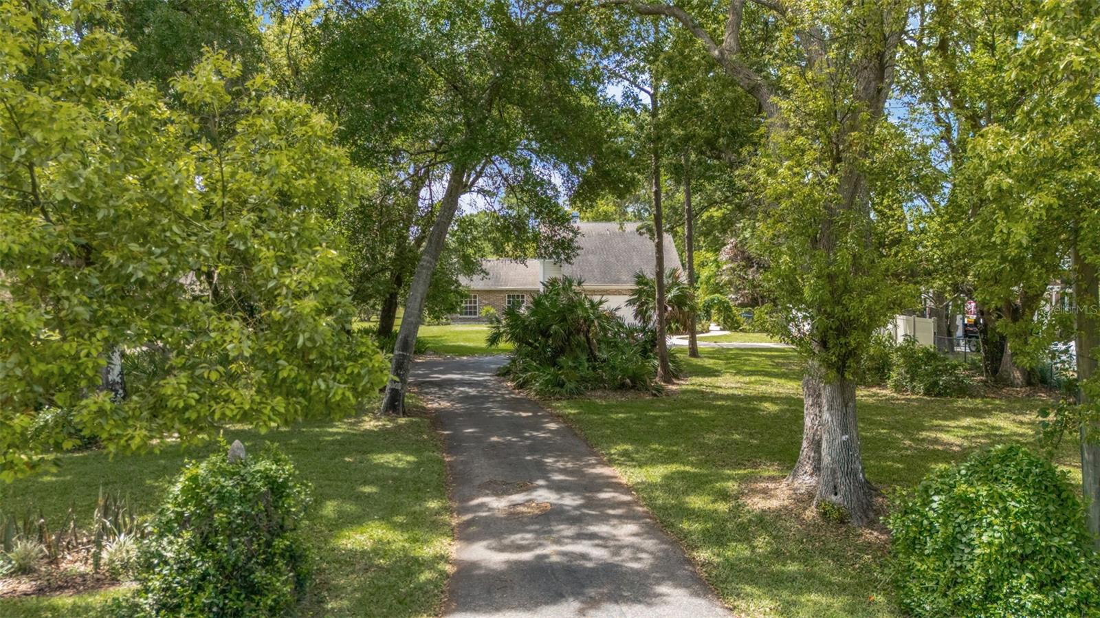785 DUQUE RD — photo 40