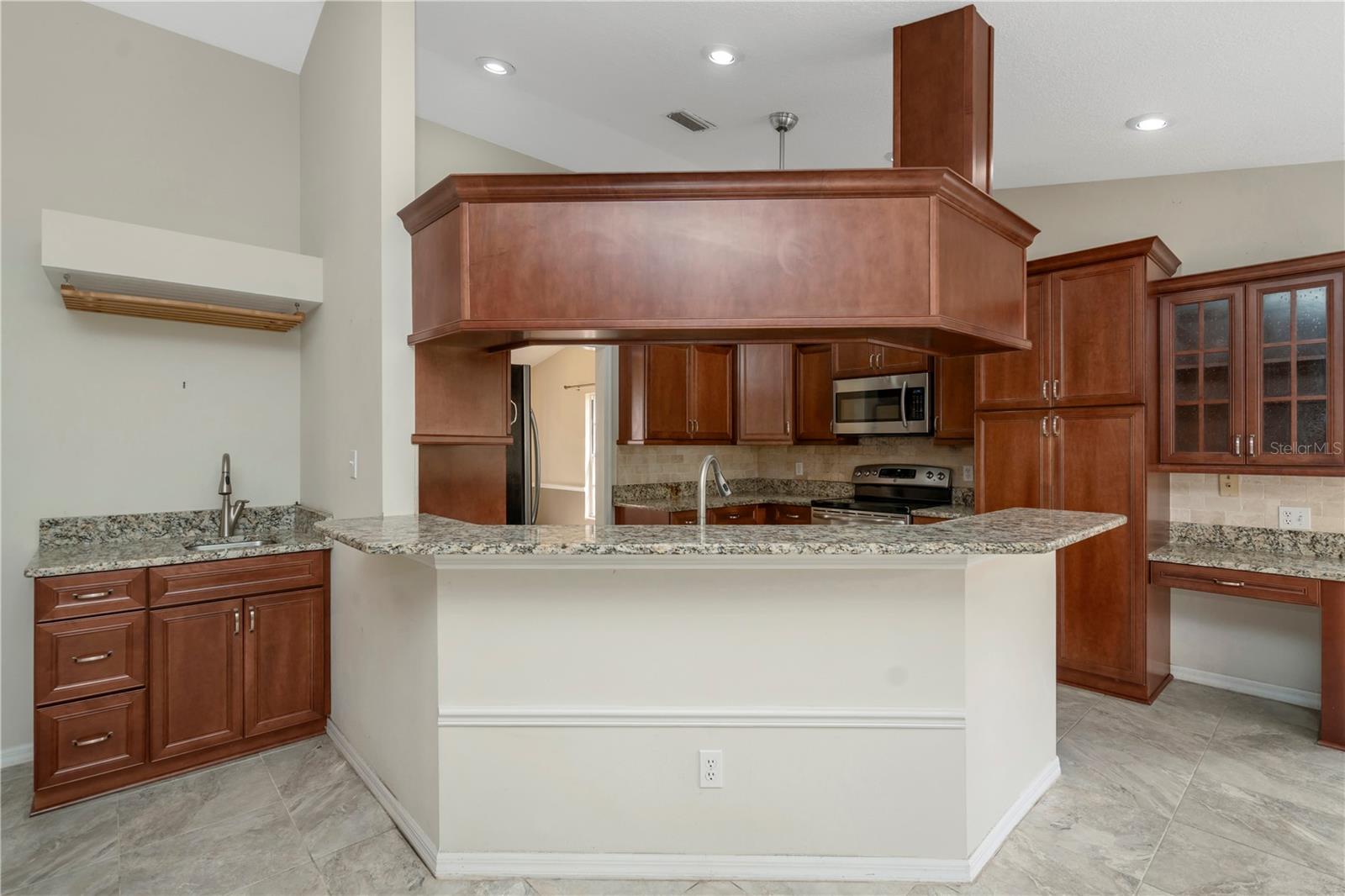 785 DUQUE RD — photo 10