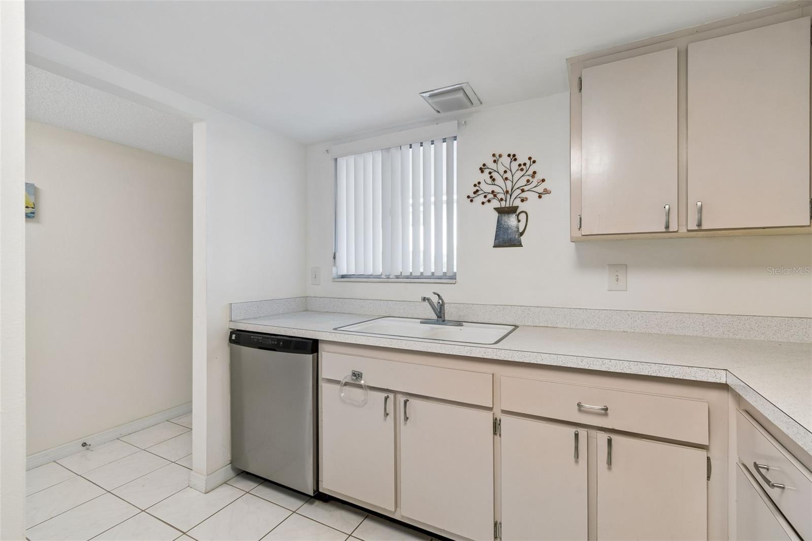 2944 W BAY DR #106 — photo 14