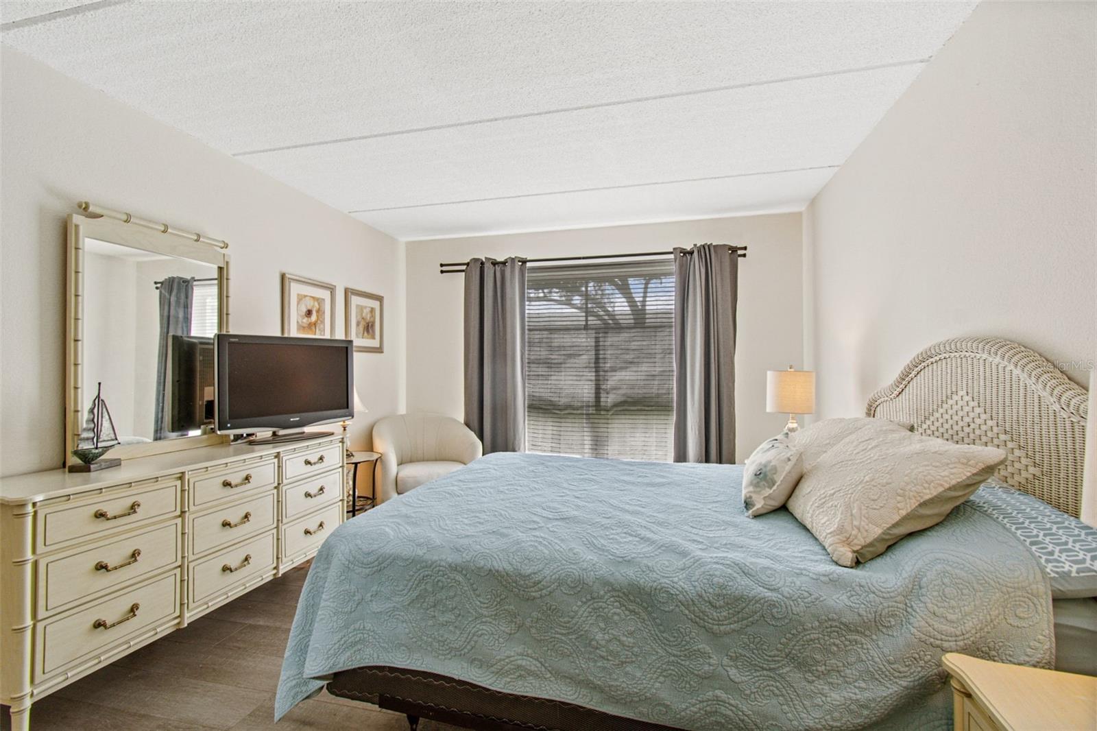 2944 W BAY DR #106 — photo 38