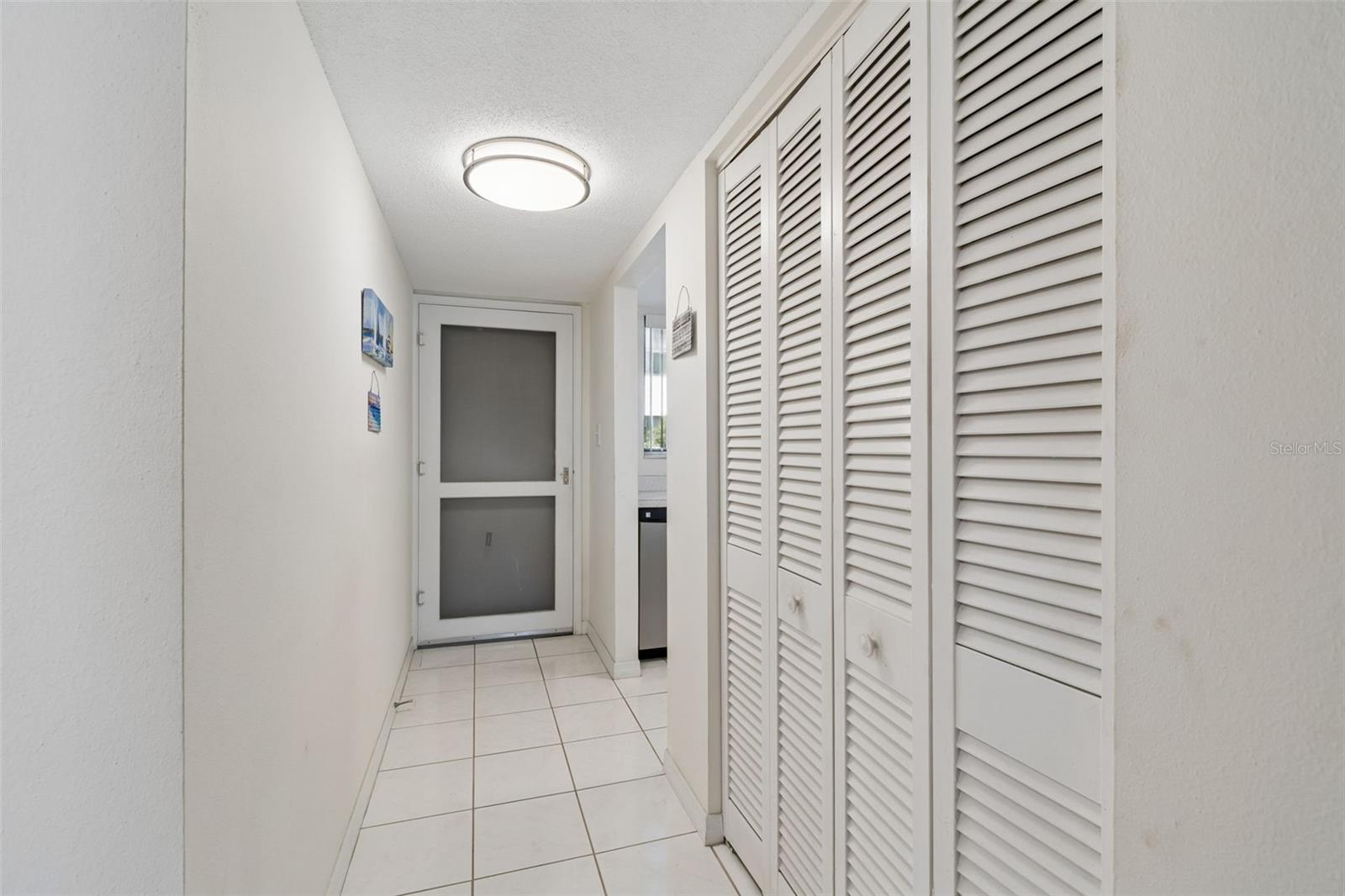2944 W BAY DR #106 — photo 9