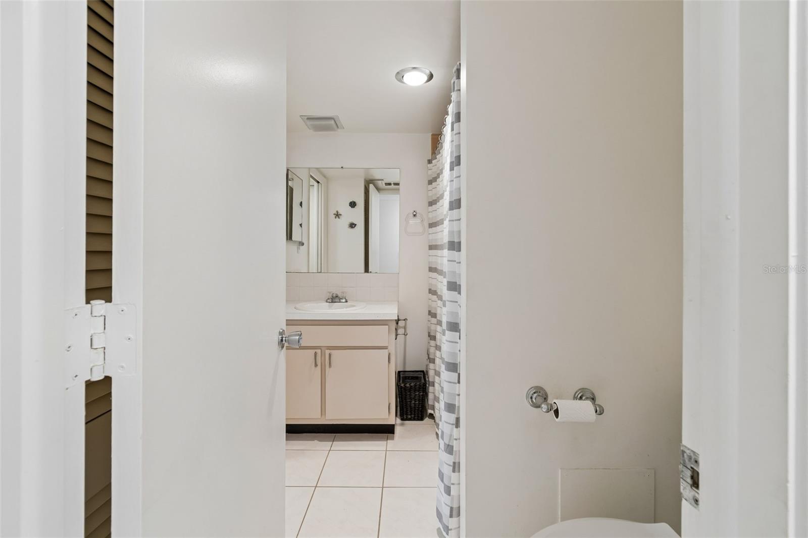 2944 W BAY DR #106 — photo 46