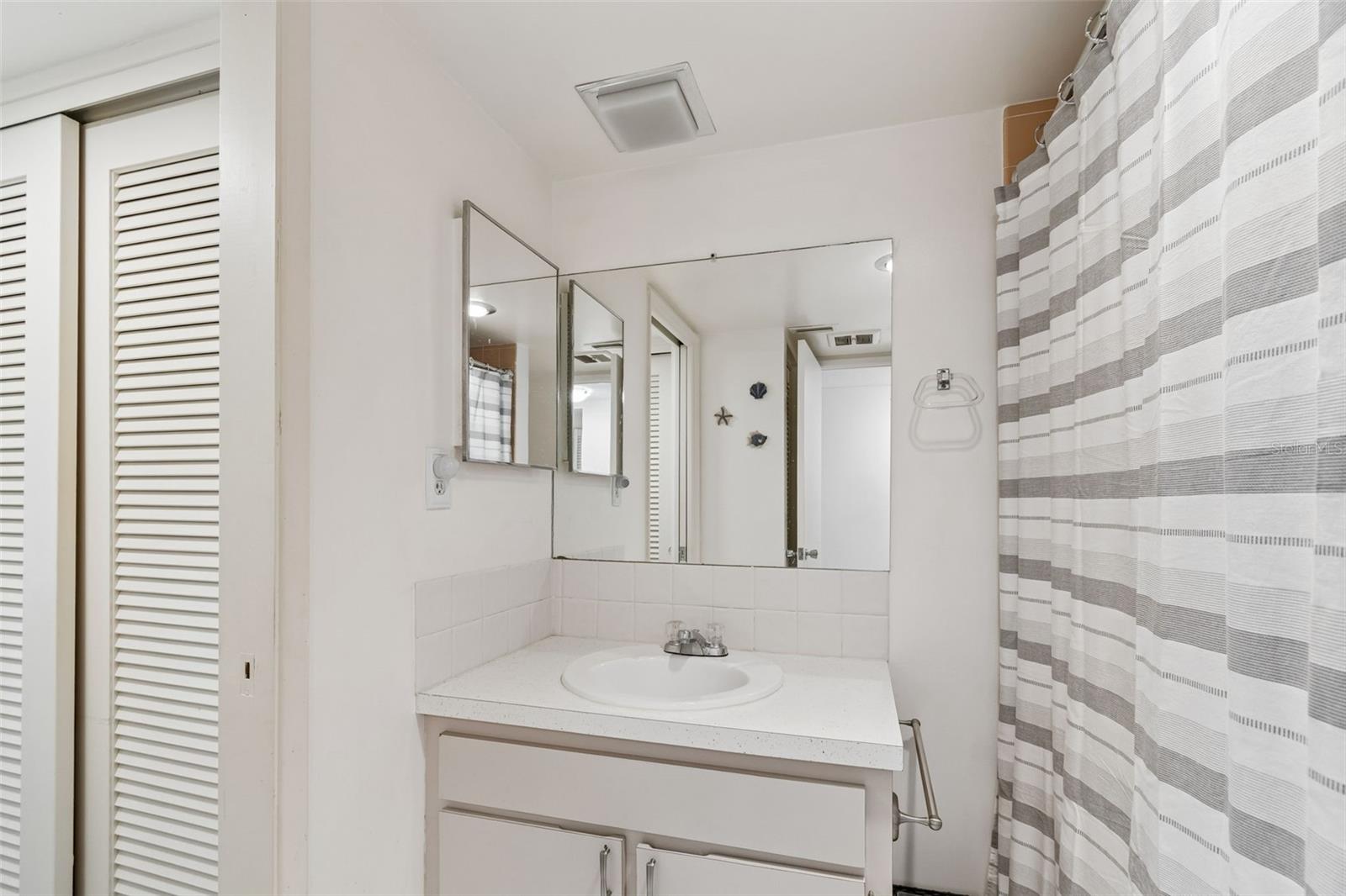 2944 W BAY DR #106 — photo 45