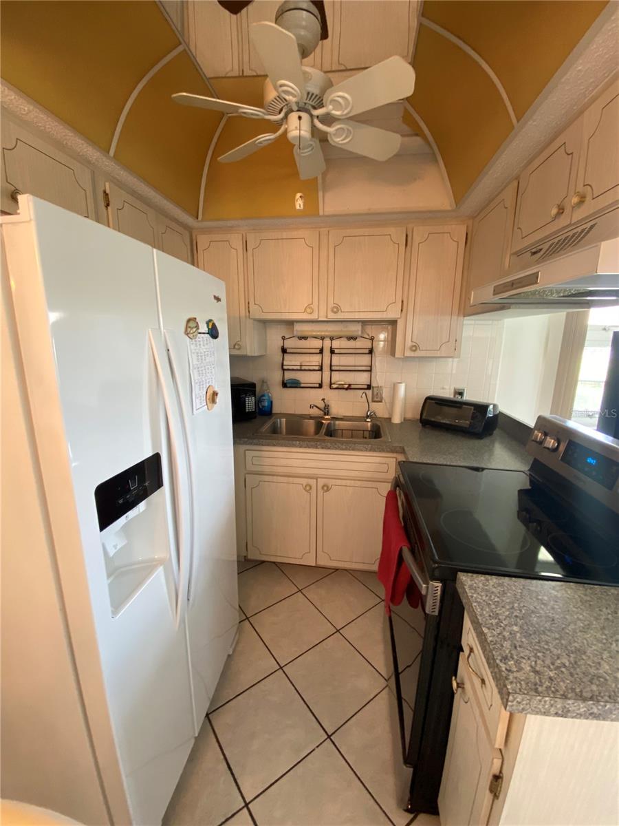 4326 TAHITIAN GARDENS CIR #14E — photo 7