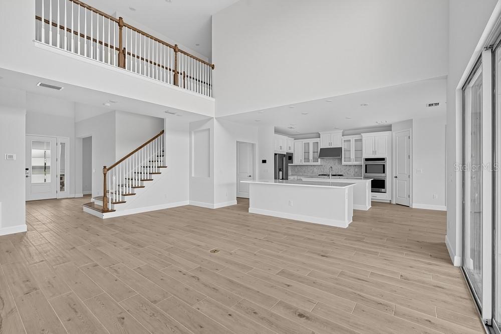 11270 KINGLY LN — photo 8
