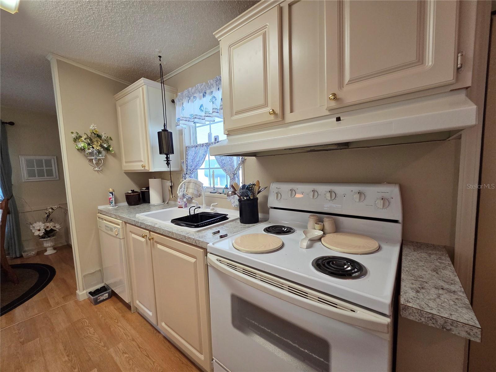 4157 71ST LN N #14 — photo 4