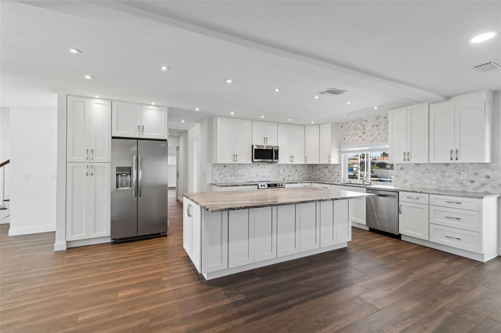 8034 BRIGHTON DR — photo 26