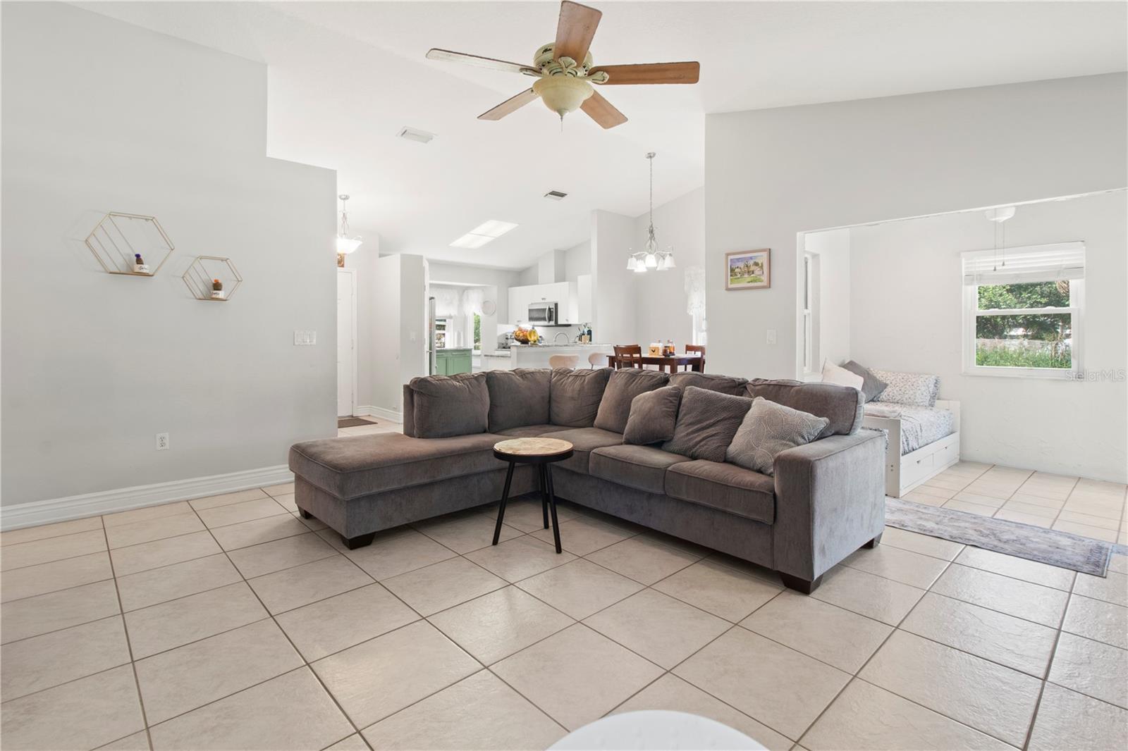 5910 BELLA RD — photo 17